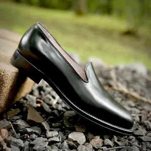 Norwegian Construction Comfortable leather 8815 - Plain Toe SlipOn in Black Shell Cordovan