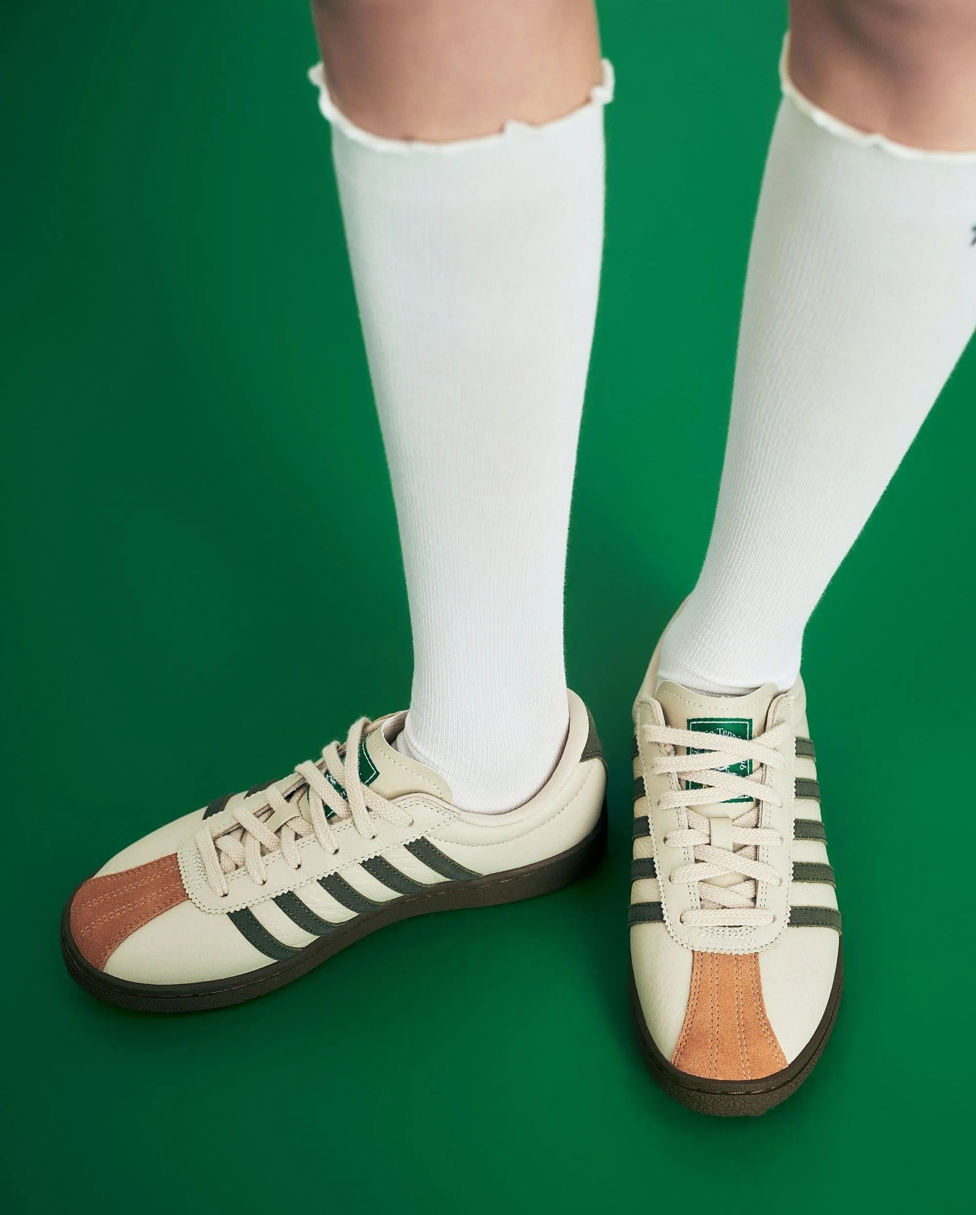 94712-202-M | WOMEN'S NEW CLASSIC 66 SNEAKERS | OYSTER GREY Endurance Grip