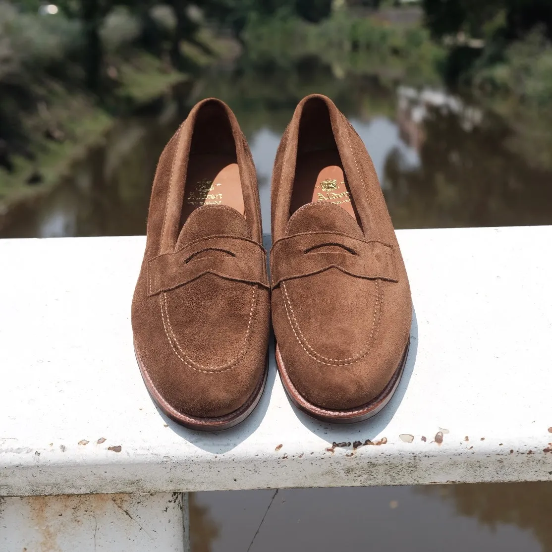96941F - Flex Penny Loafer in Snuff Suede Relaxed Walk Flex