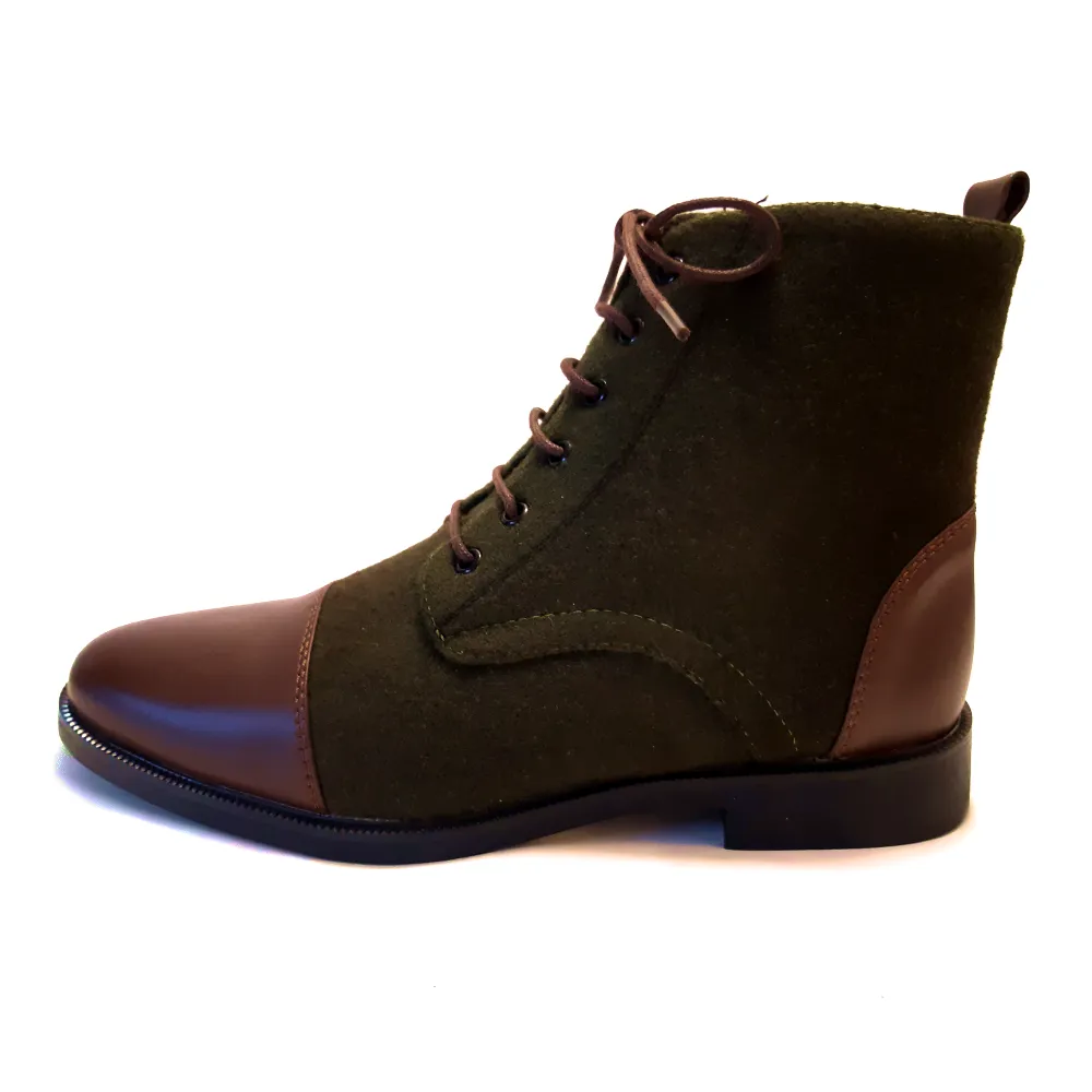 The Traveler's Toecaps in Forest Green and Dark Brown Padded collar Reinforced heel