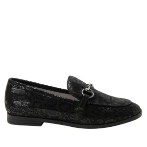 Romantic Pair Aliya Upscale