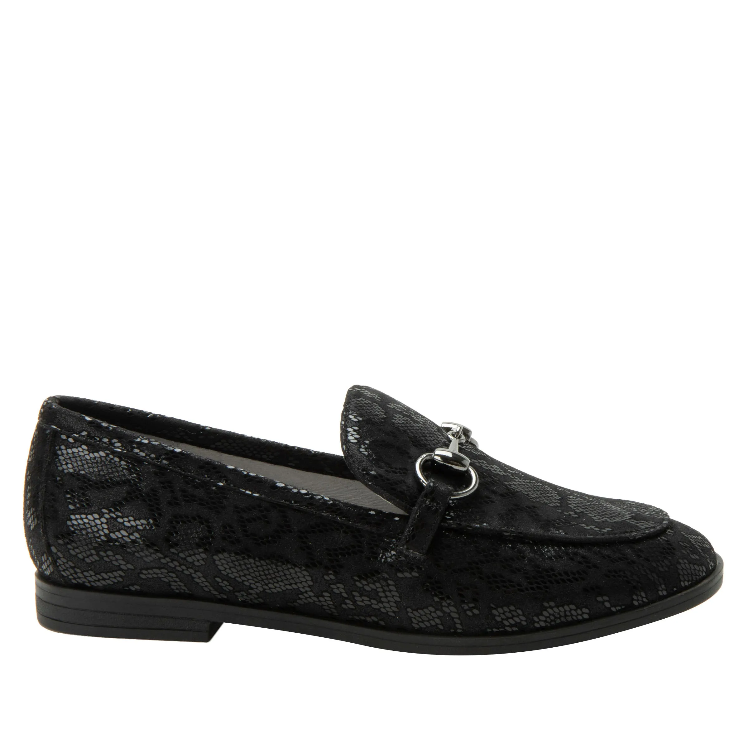 Romantic Pair Aliya Upscale