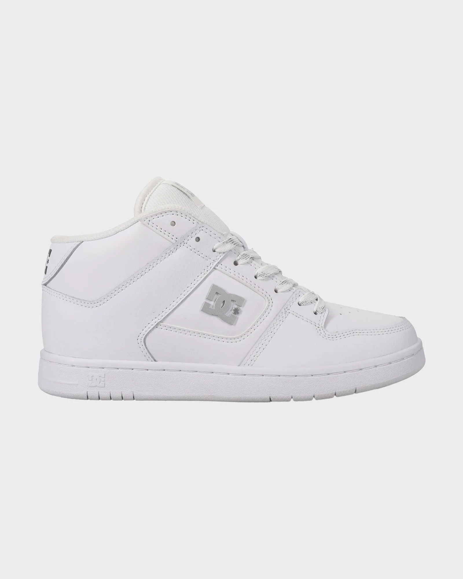 All-around silhouette Womens Manteca 4 Sneakers