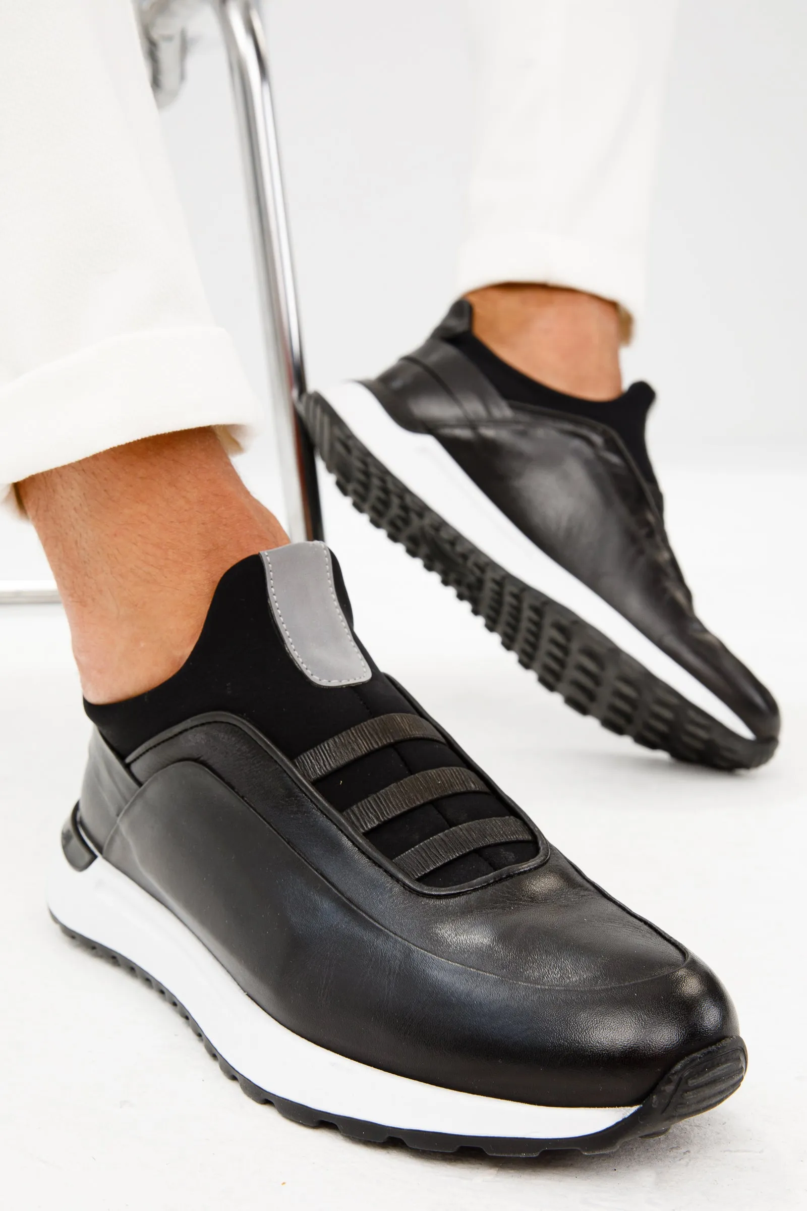Ankle Support The Sonoma Black Leather Men Sneaker