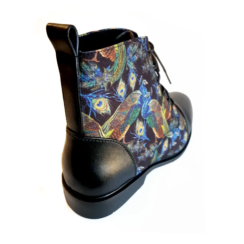 Antibacterial The Traveler's Toecaps in Blue Peacock