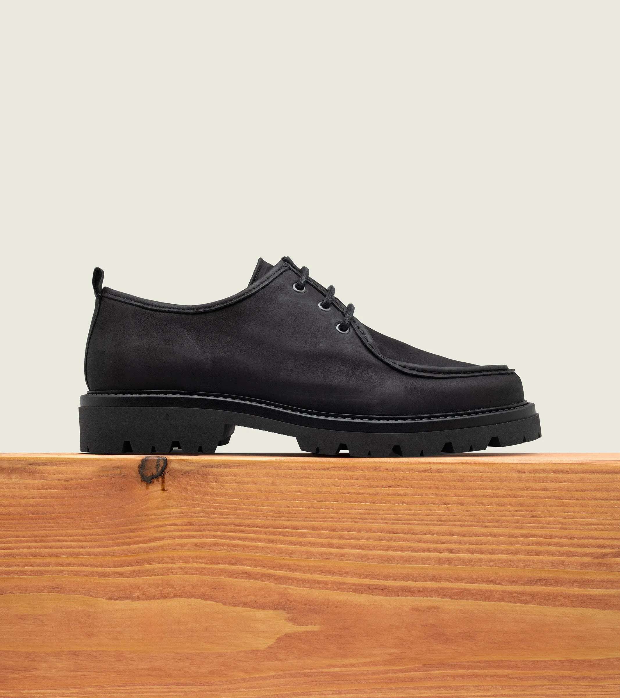 Arlo Lug Sole Comfortable compression Weather resistant