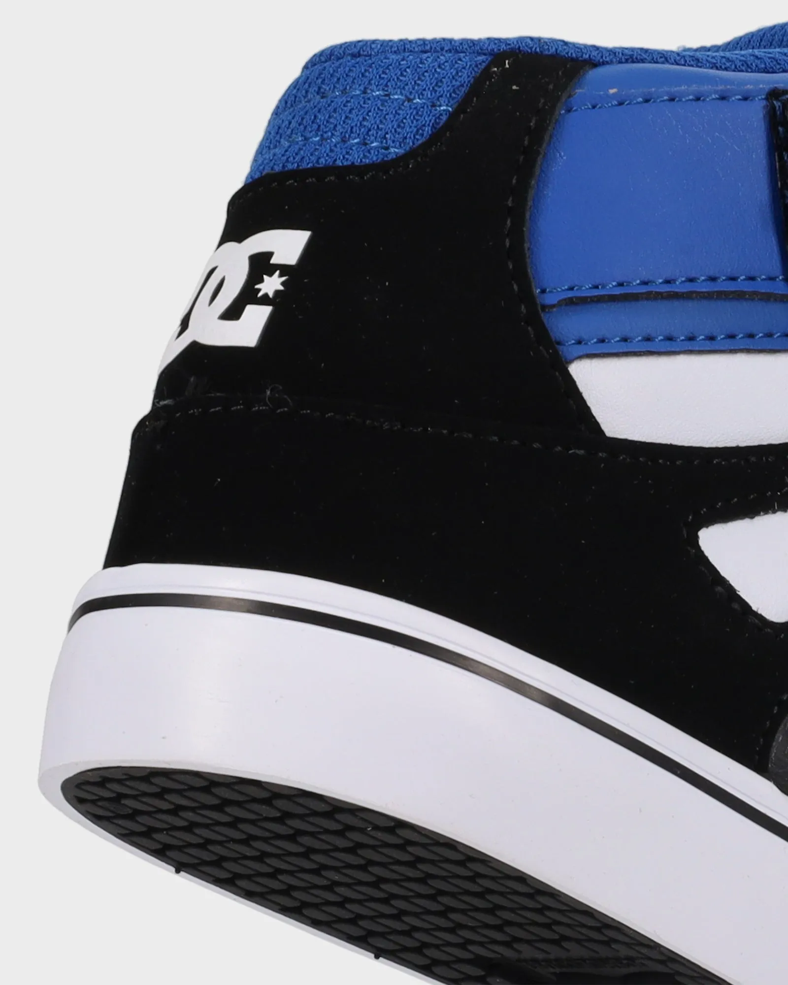 Boys 8-16 Pure High Tip EV Skate Shoes Elevate comfort