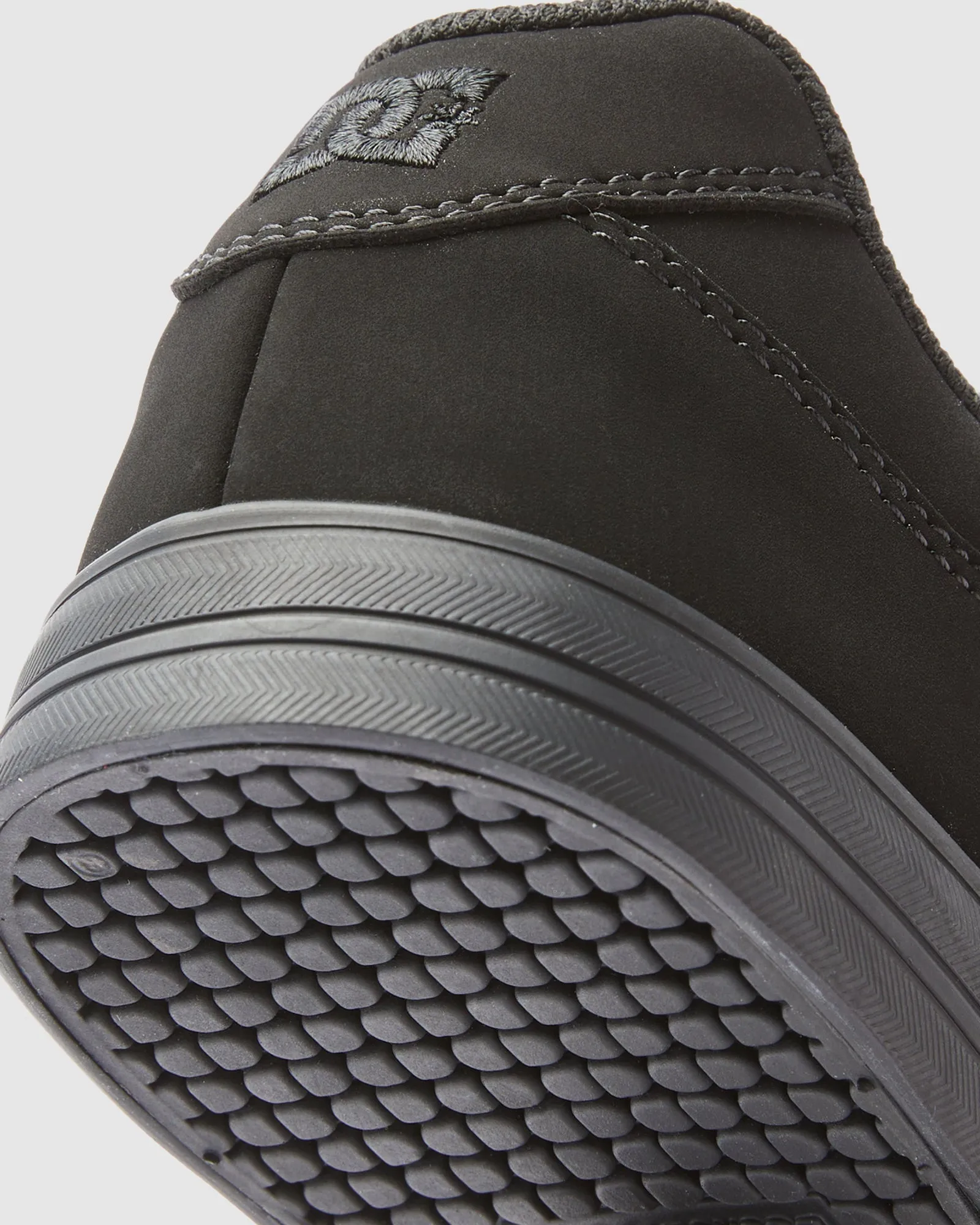 Boys 8-16 Pure V Skate Shoes Secure Style
