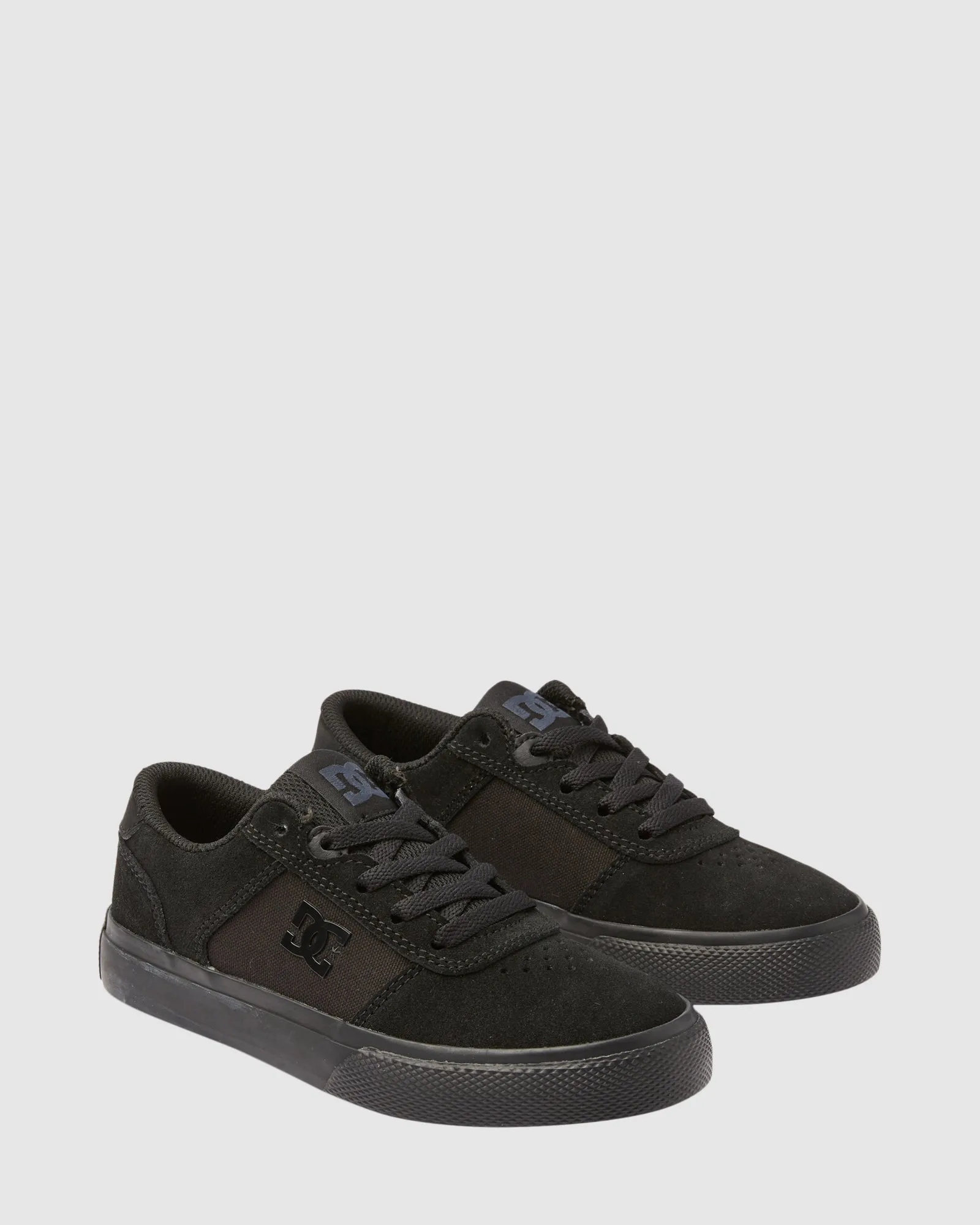 Boys 8-16 Teknik Skate Shoes Iconic wear