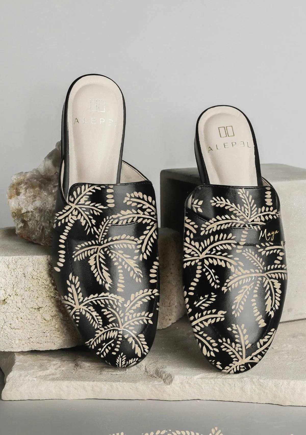 Breathable Lining Beige Abstract Palms Black Mule