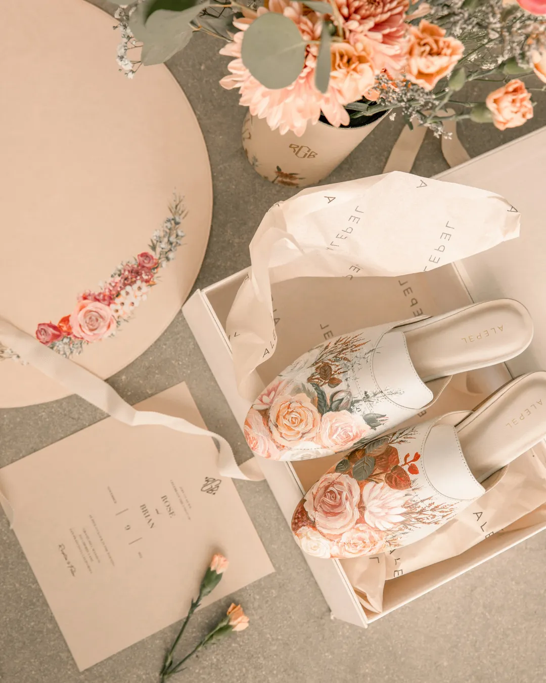 Bridal Bouquet Beige Mule Breathable Material