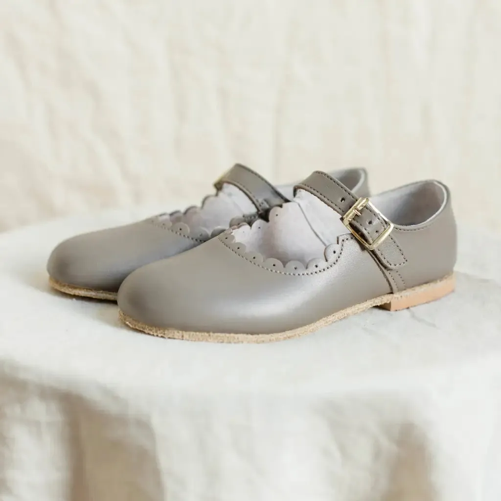 Buckle Details Scalloped Mary Jane - Graphite
