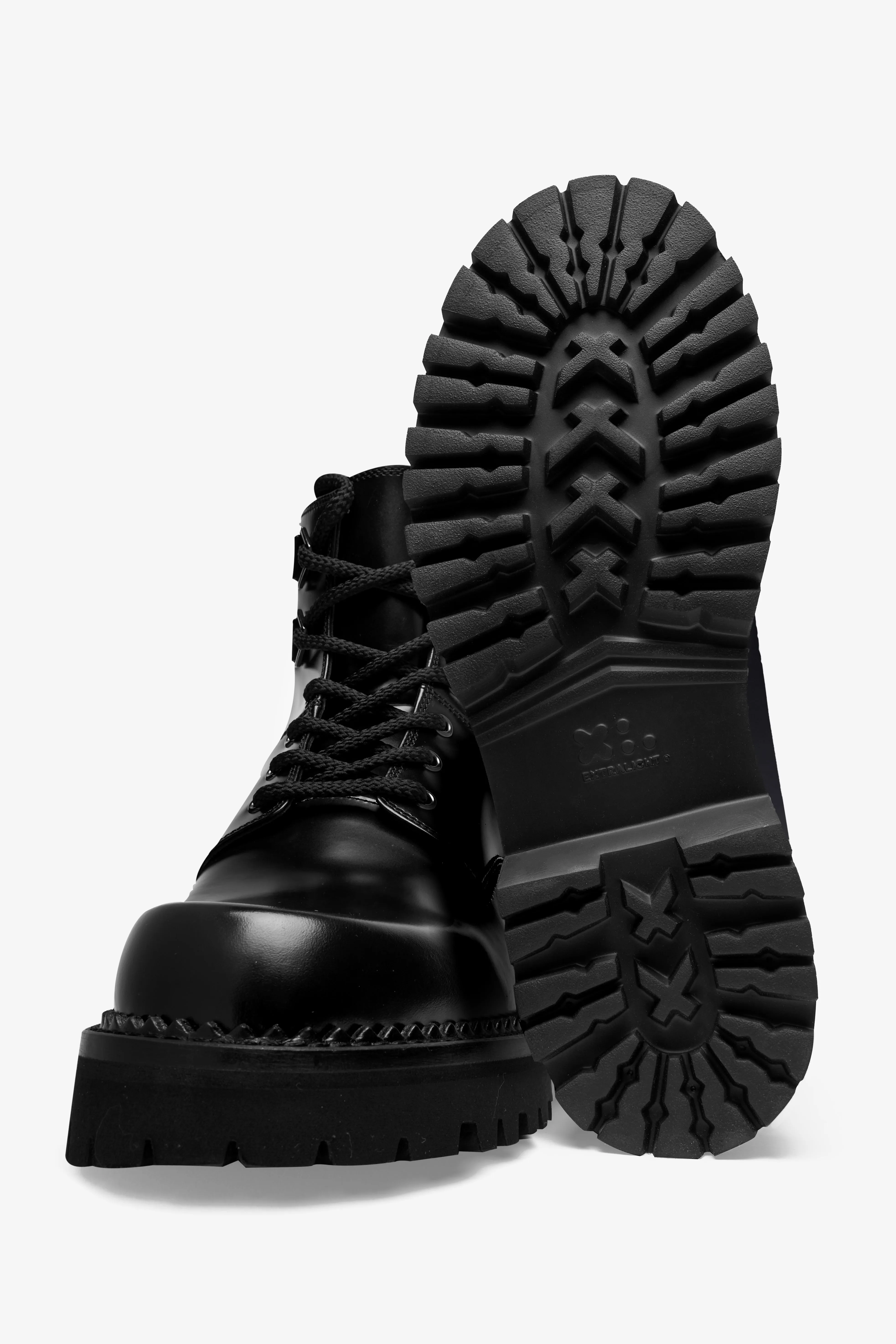 Casual Tough Smith Black Brush Off [man]