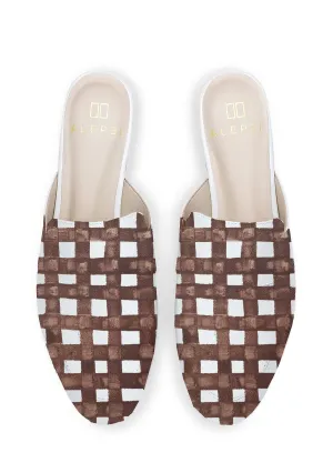 Chocolate Grid White Mule Outdoor Comfort Relax Foot