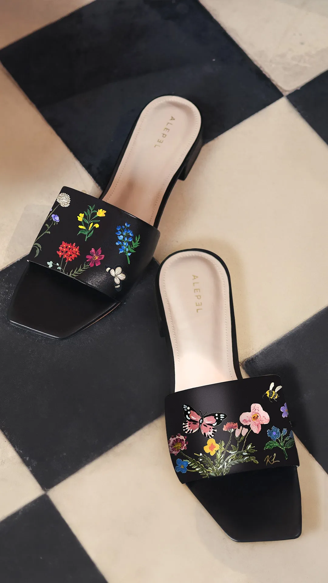 Classic Black Pressed Flowers Black Square