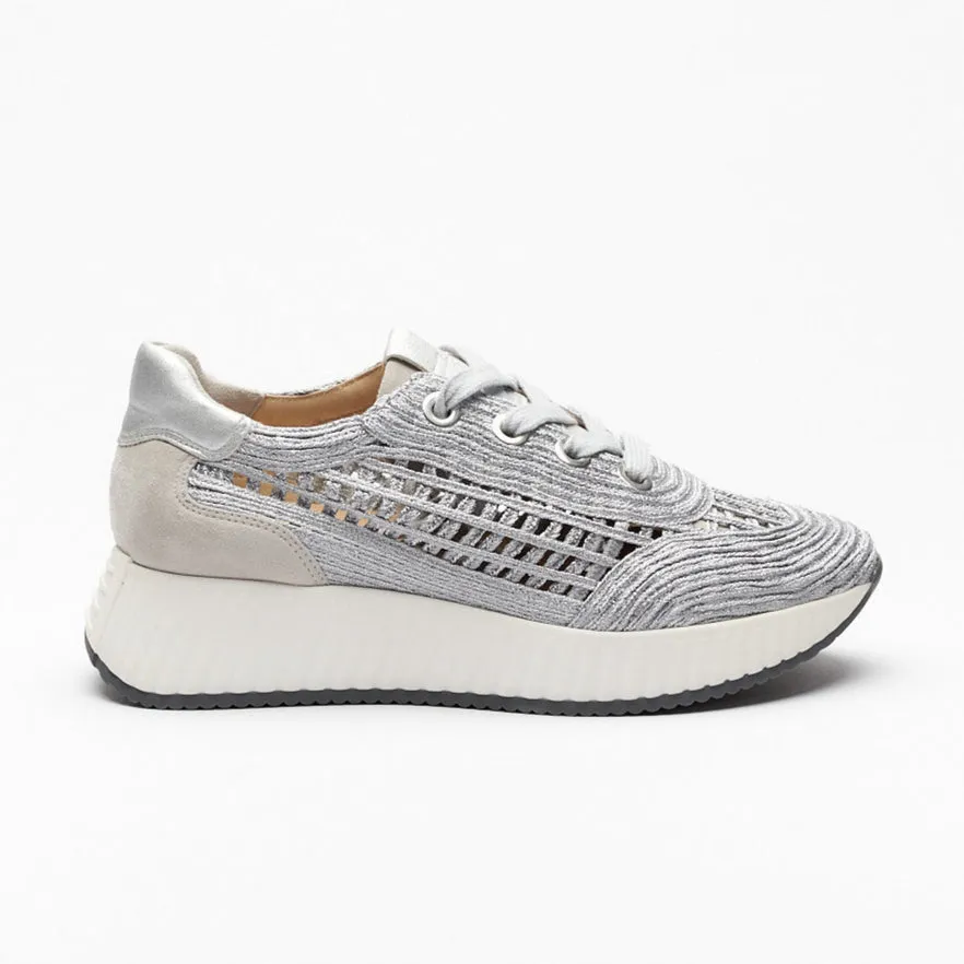 Classy silhouette SOFTWAVES ALAINA - RAFFIA SILVER