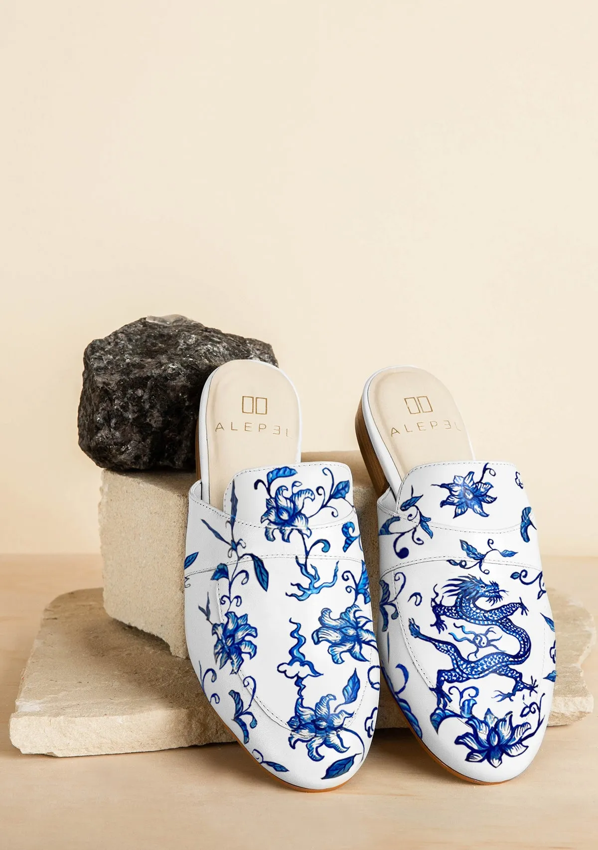 Comfort Grip Foam Blue Dragon White Mule