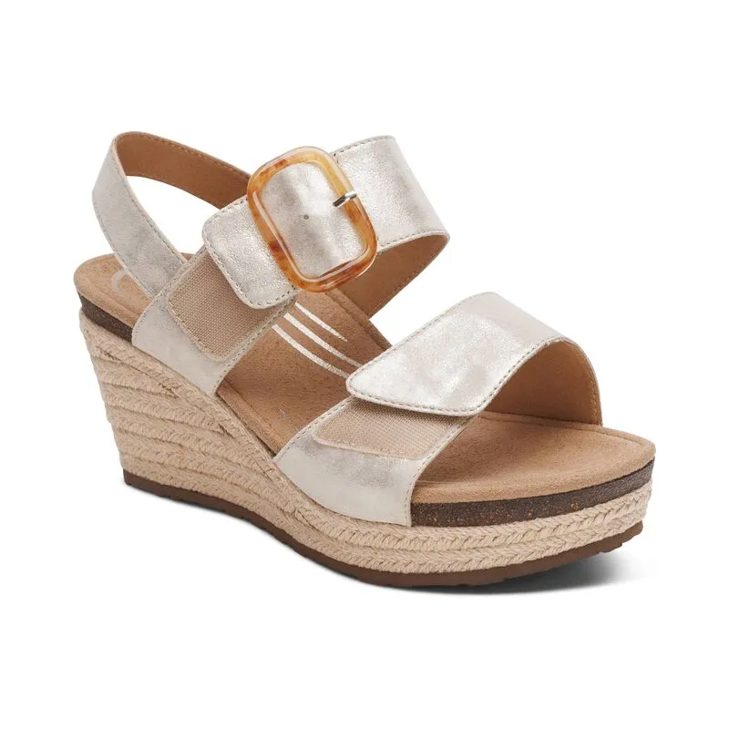 Comfortable Casuals AETREX ASHLEY - CHAMPAGNE