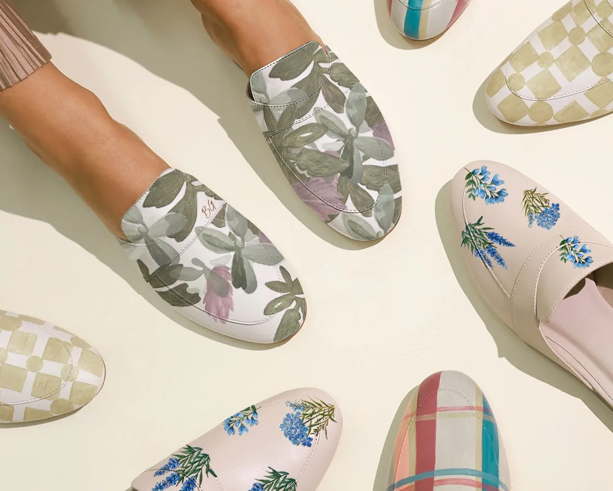 Comfortable Straps Fantasy Leaves White Mule