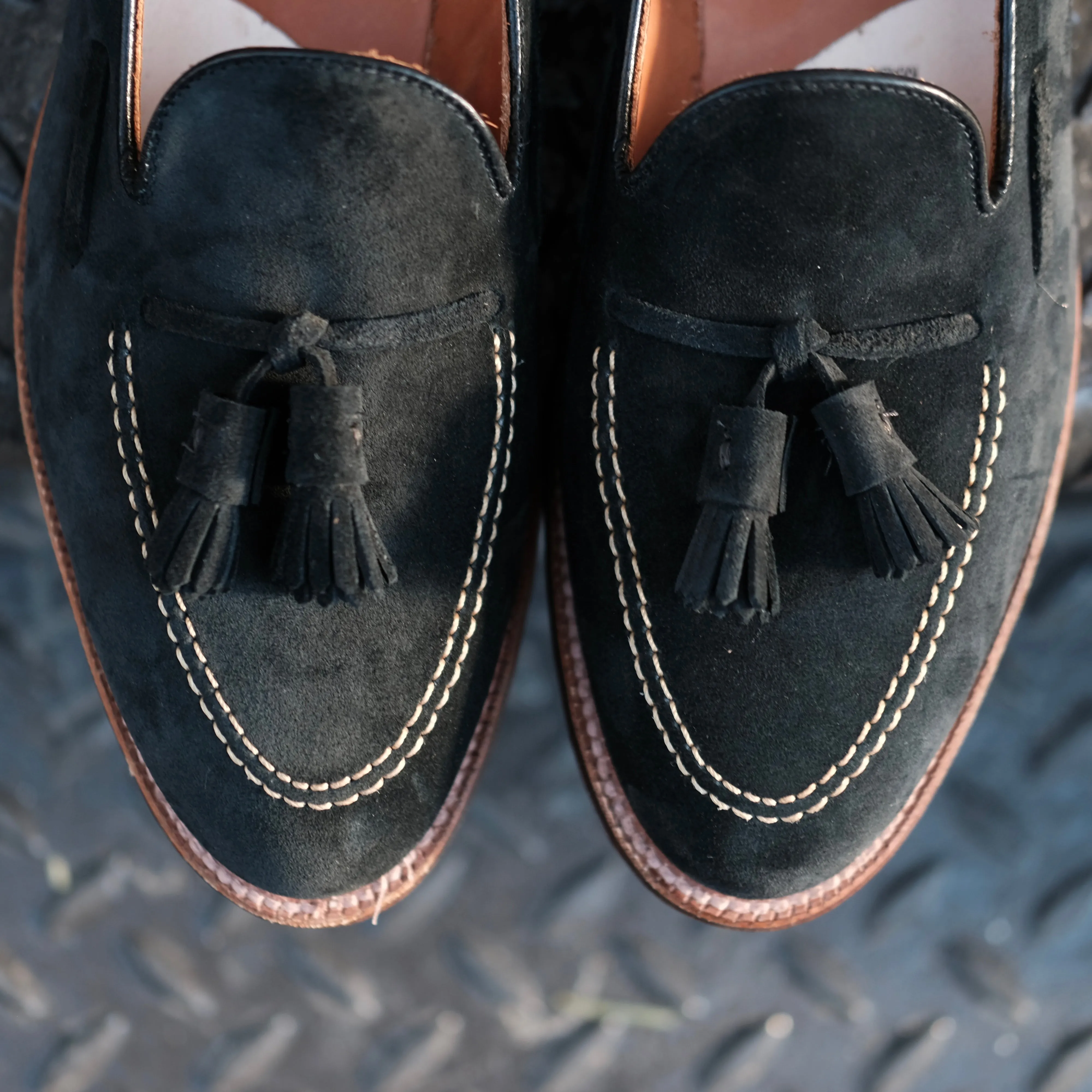 D0106 - Black Suede Tassel Loafer Easy Wear