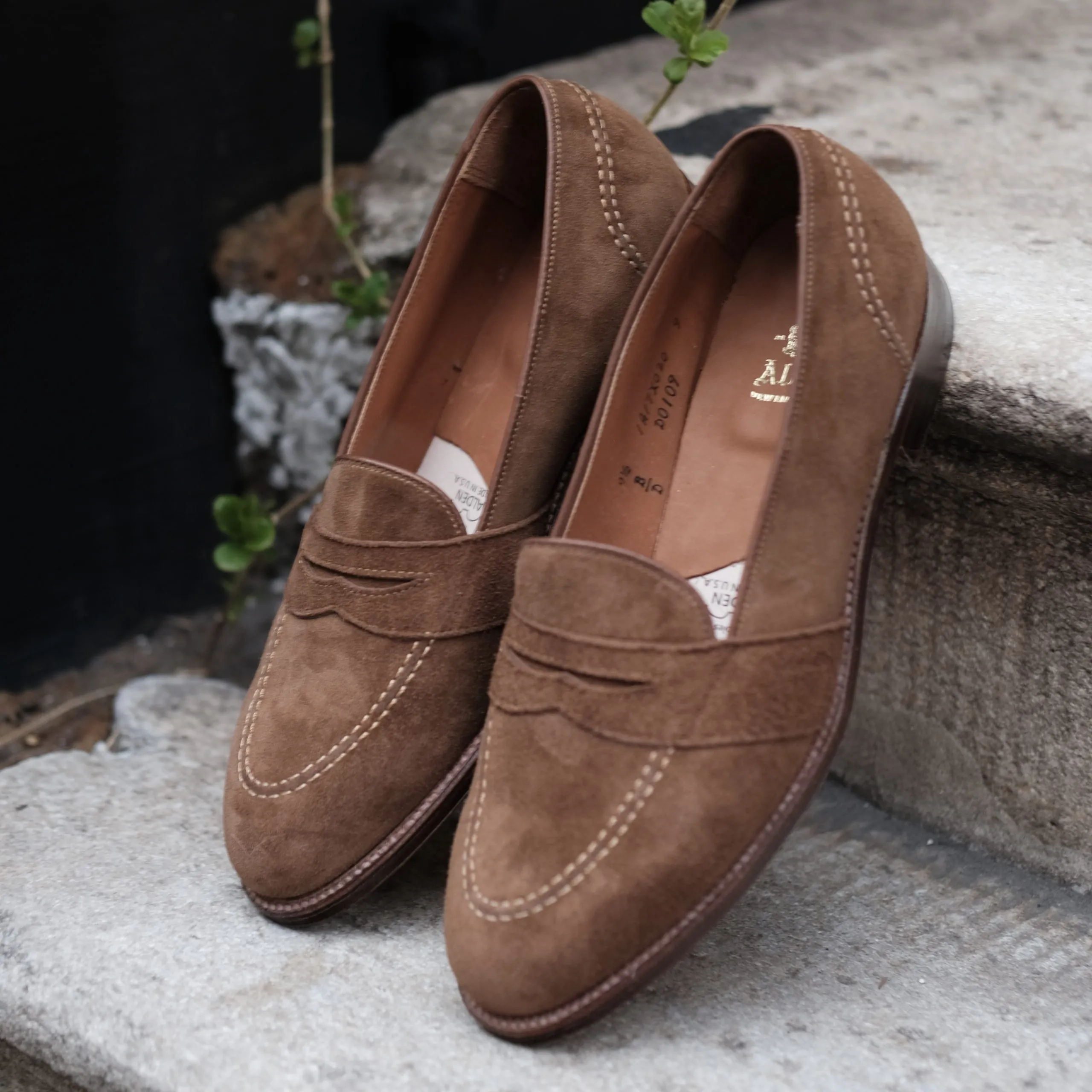 D0109 - Full Strap Loafer in Snuff Suede Trendy Step Comfort