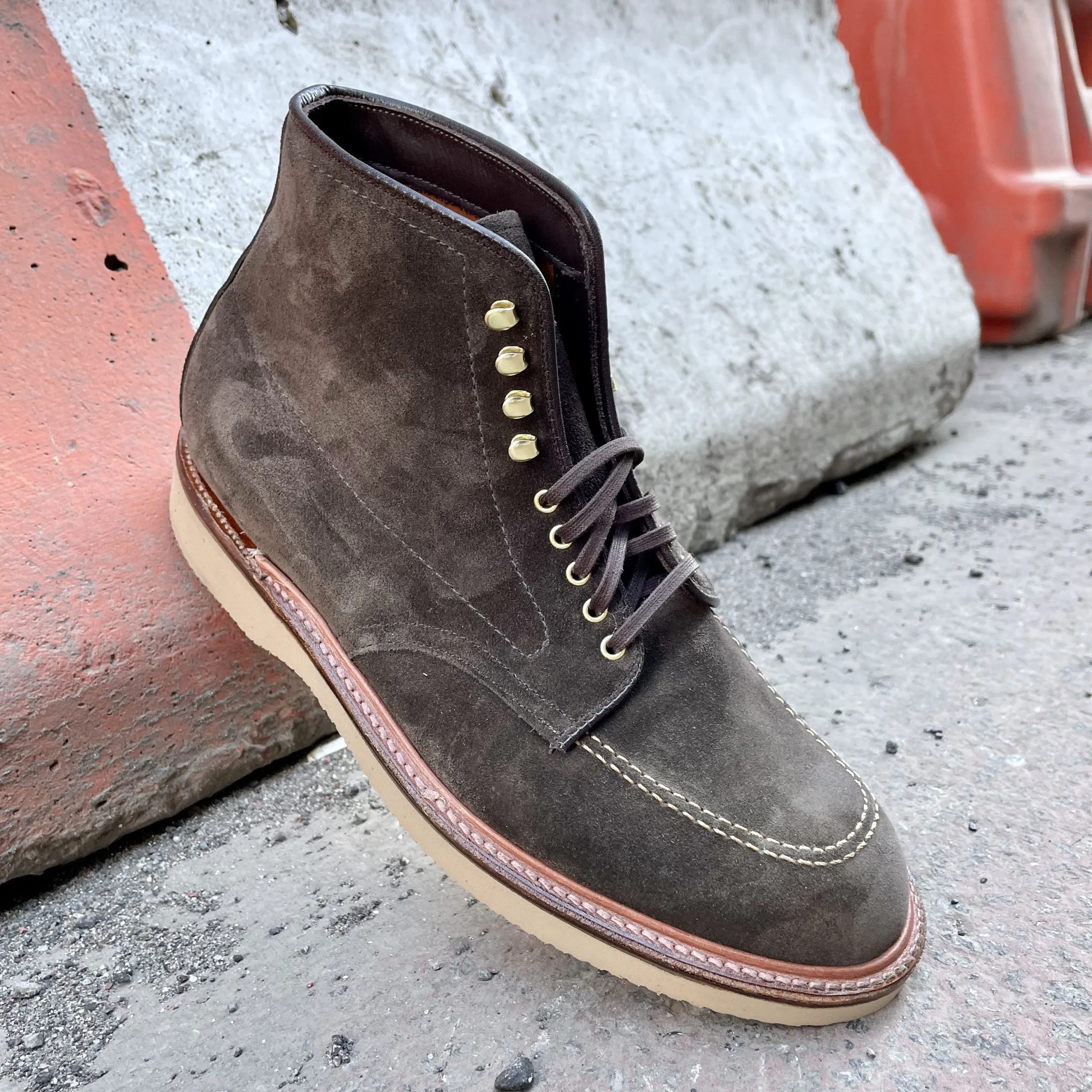 D0938H - Duncan Indy Boot in Loden Suede Chill Proof