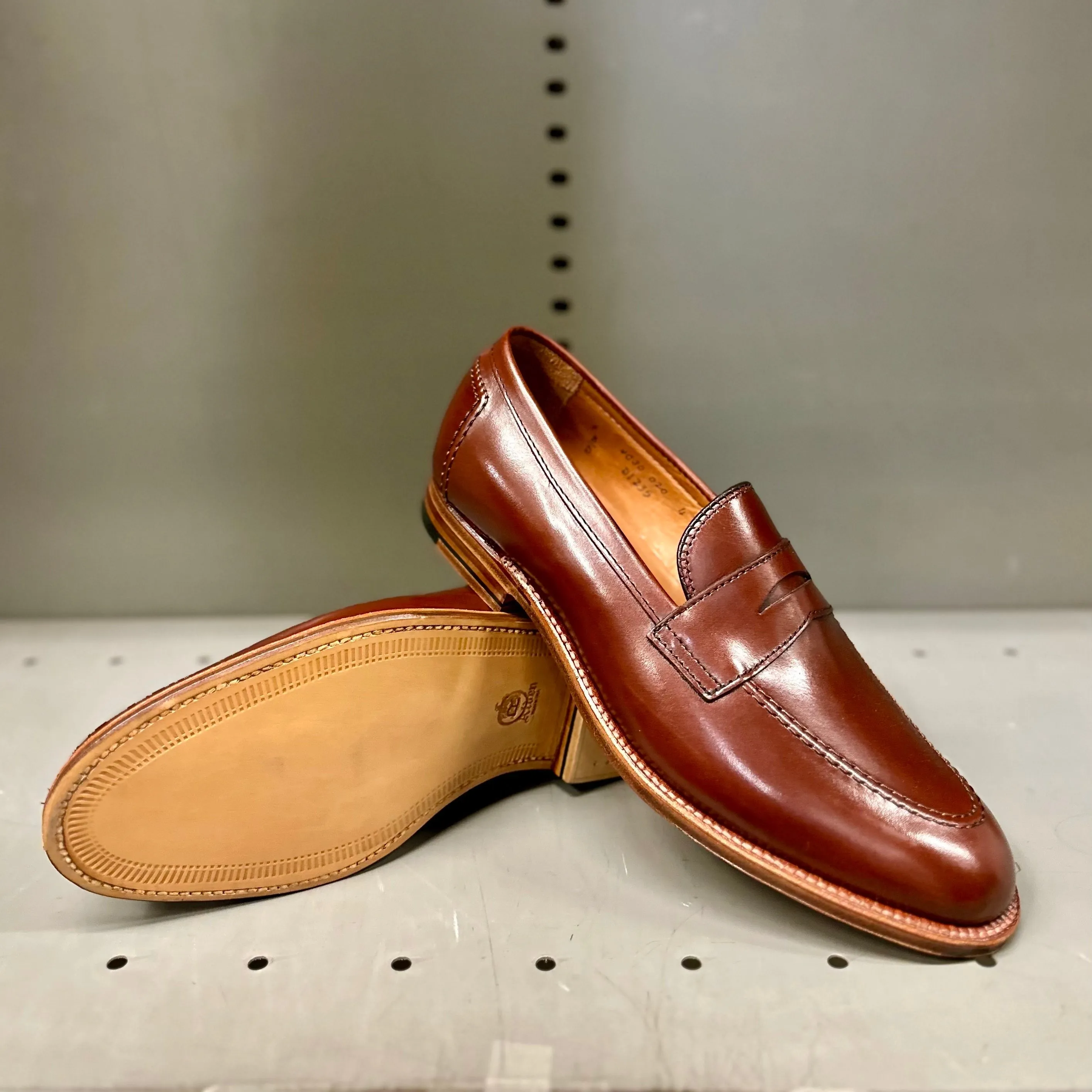 D1235 - Madison Penny in Madison Brown Calfskin Lightweight Feel