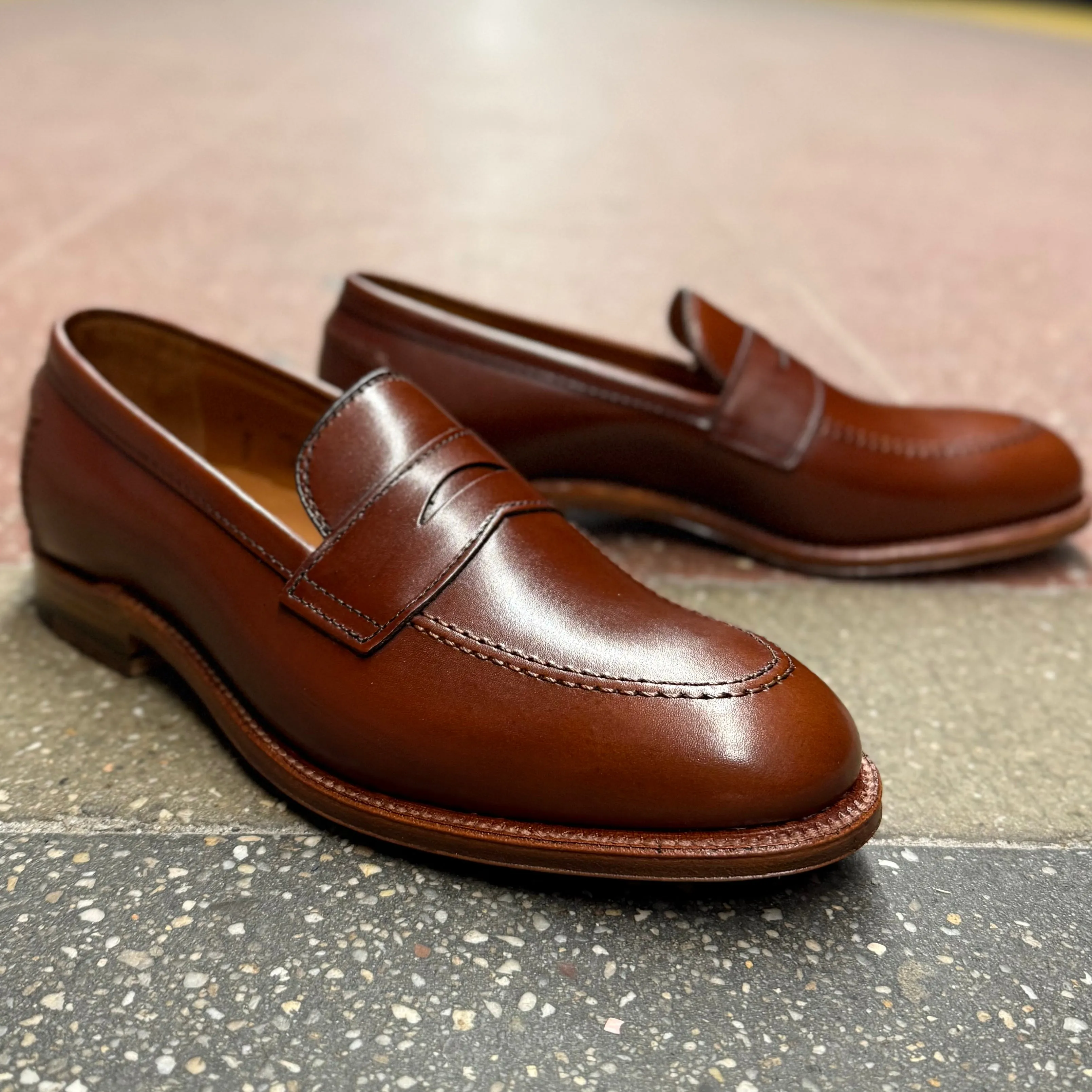 D1235 - Madison Penny in Madison Brown Calfskin Lightweight Feel