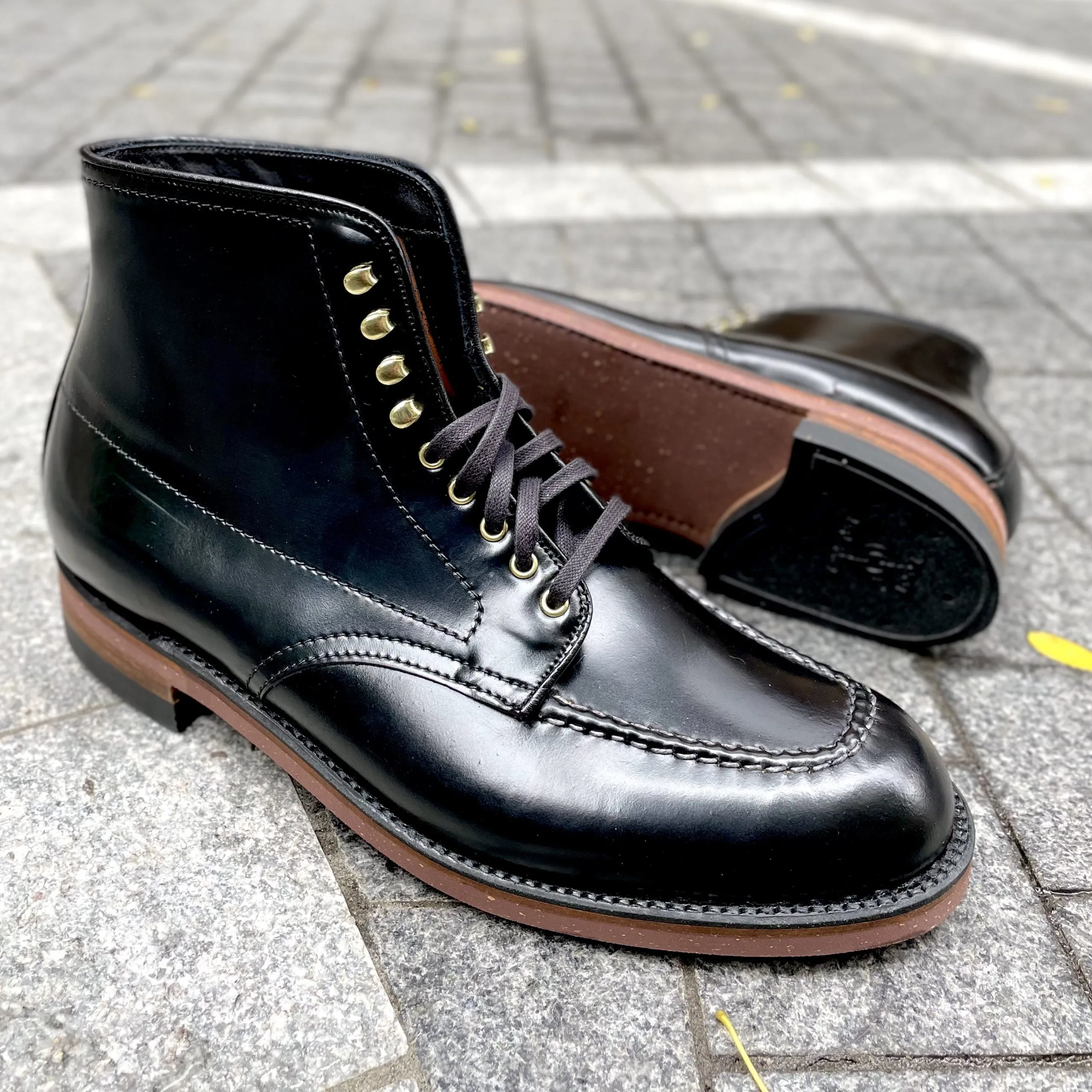 D1908H - Copake Indy Boot in Black Shell Stiff Support