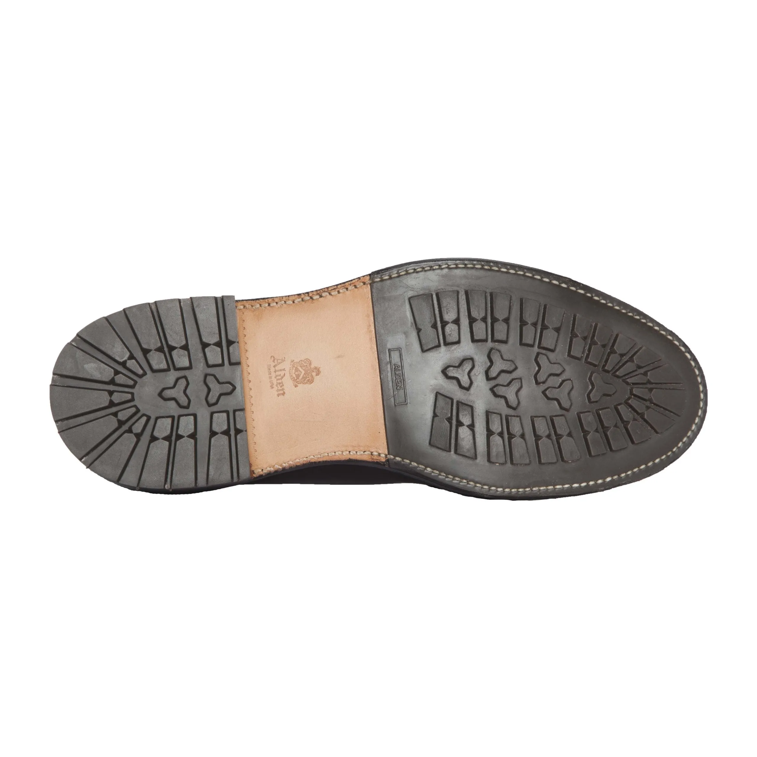 D2711C - 750 Chukka Boot in Black Regina Grain Military Grade