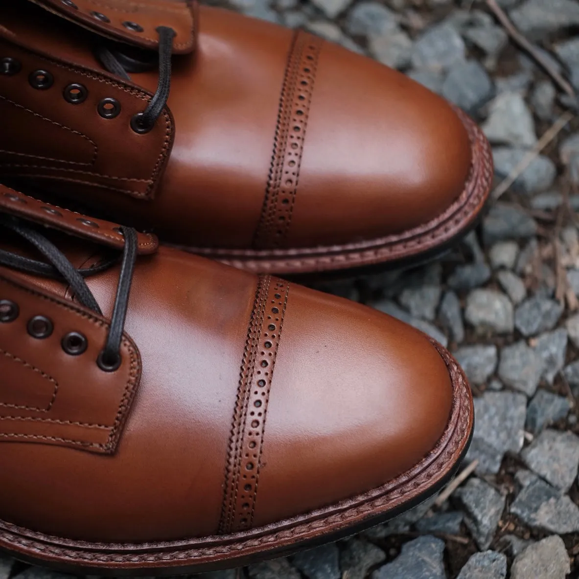 D2825HC - Jumper Boot in Burnished Tan Calfskin Walk Endure