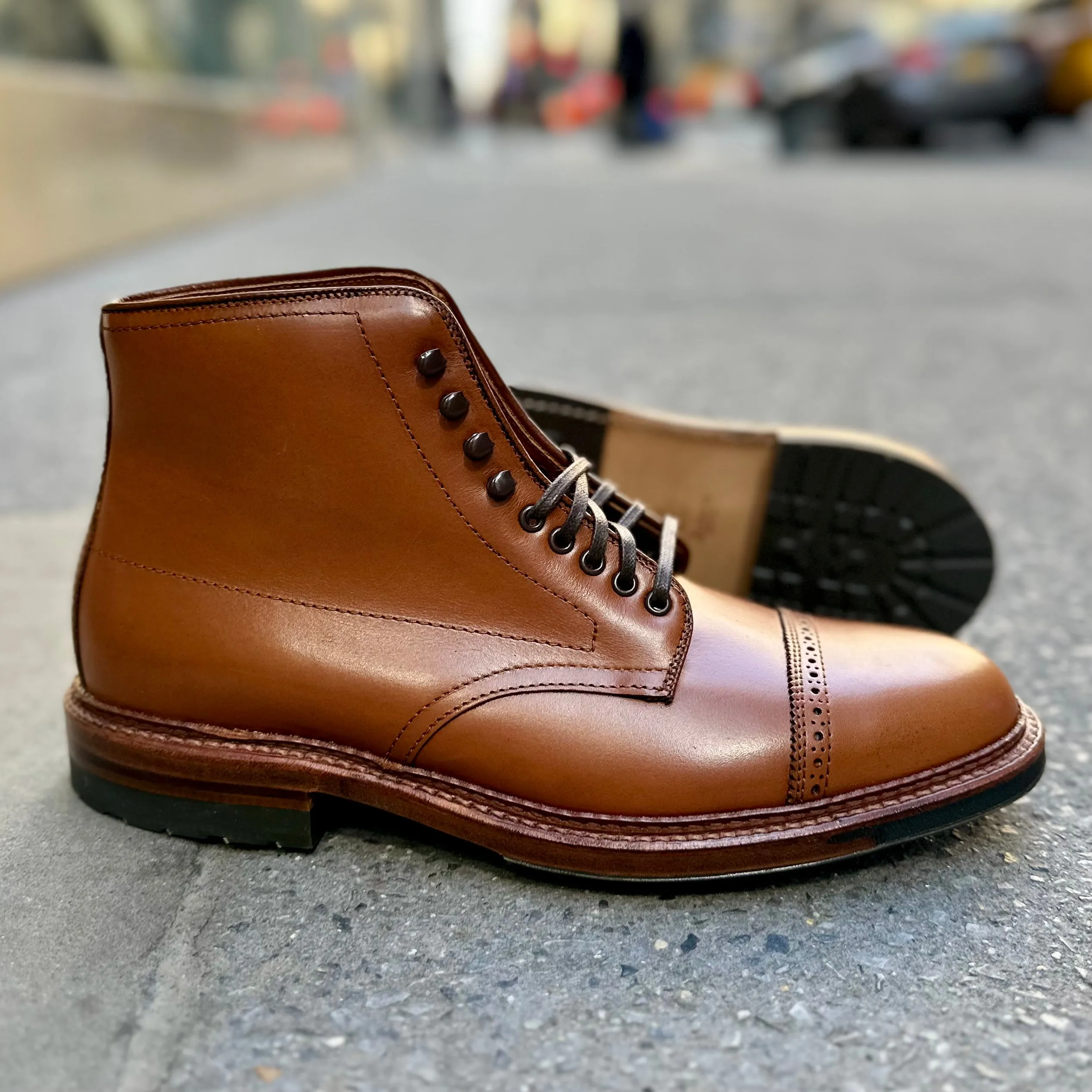 D2825HC - Jumper Boot in Burnished Tan Calfskin Walk Endure