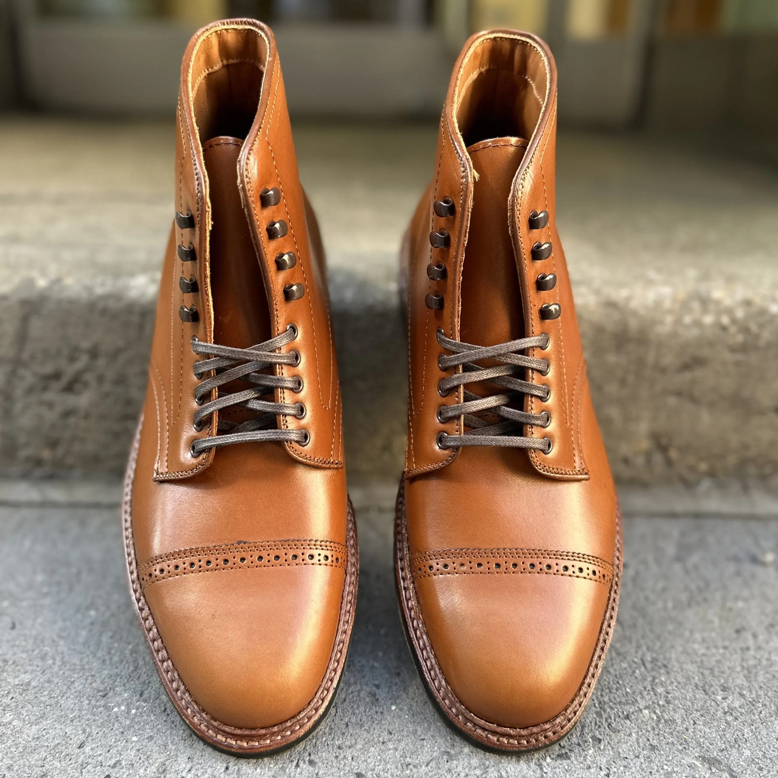 D2825HC - Jumper Boot in Burnished Tan Calfskin Walk Endure