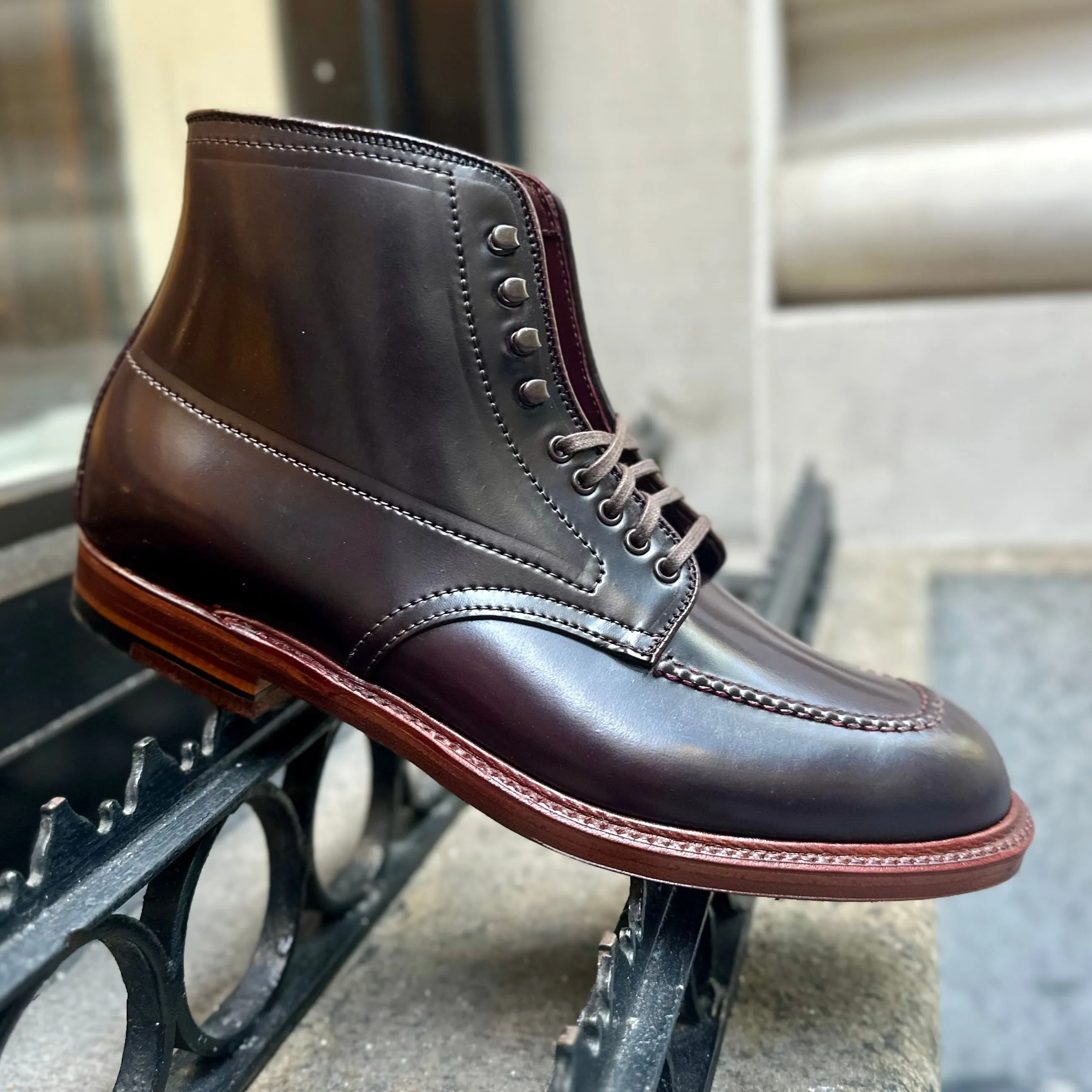 D2936H - Color 8 Shell Indy Boot Comfort Fit