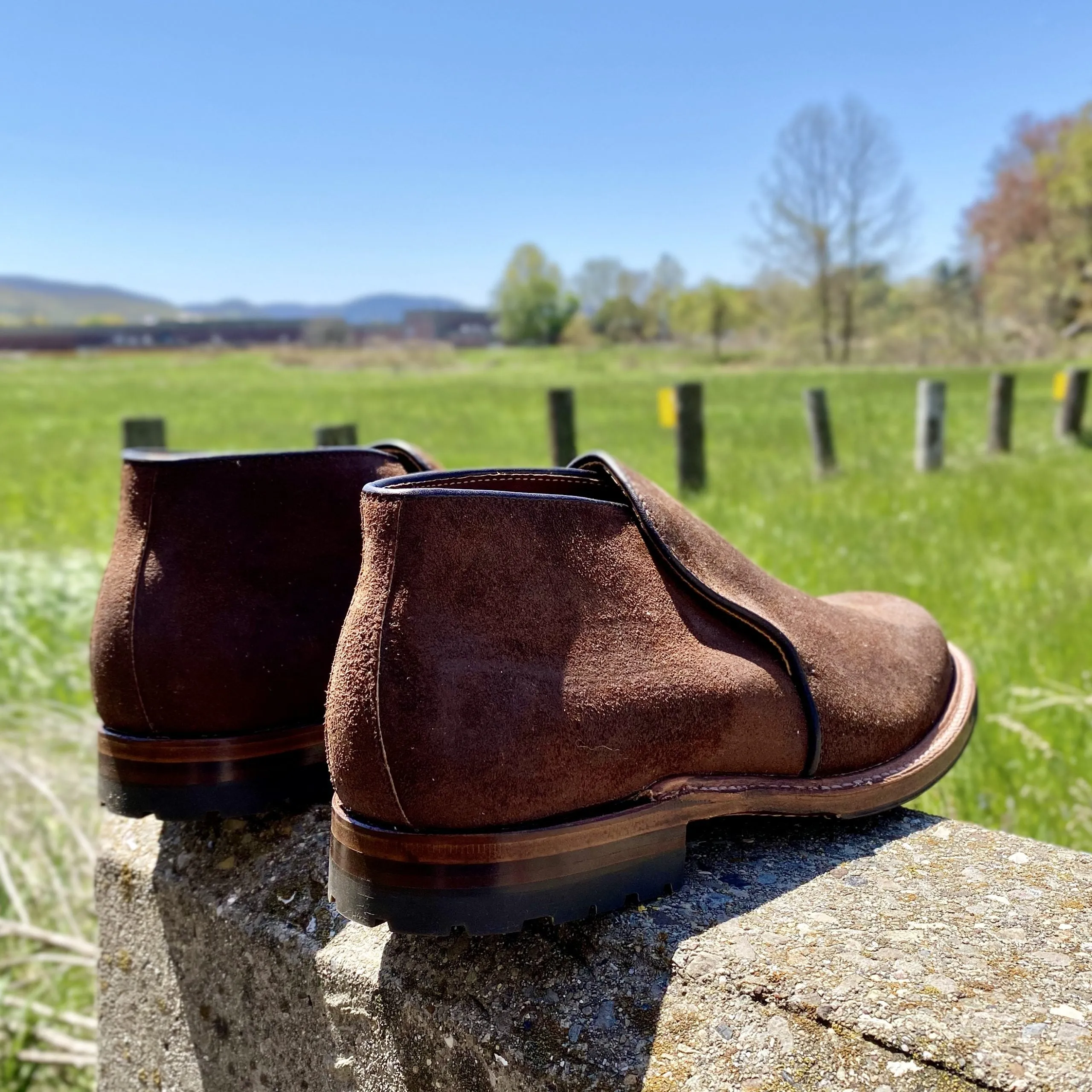 D8704C - Folsom Slip On Chukka in Tobbacco Reverse Chamois Quick On