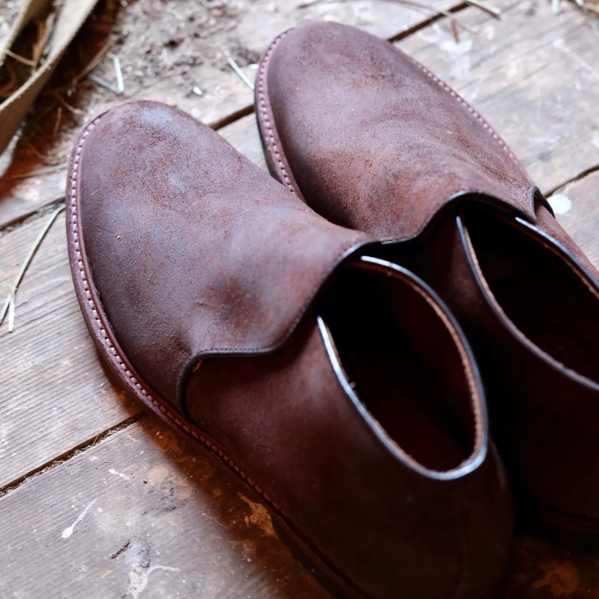 D8704C - Folsom Slip On Chukka in Tobbacco Reverse Chamois Quick On