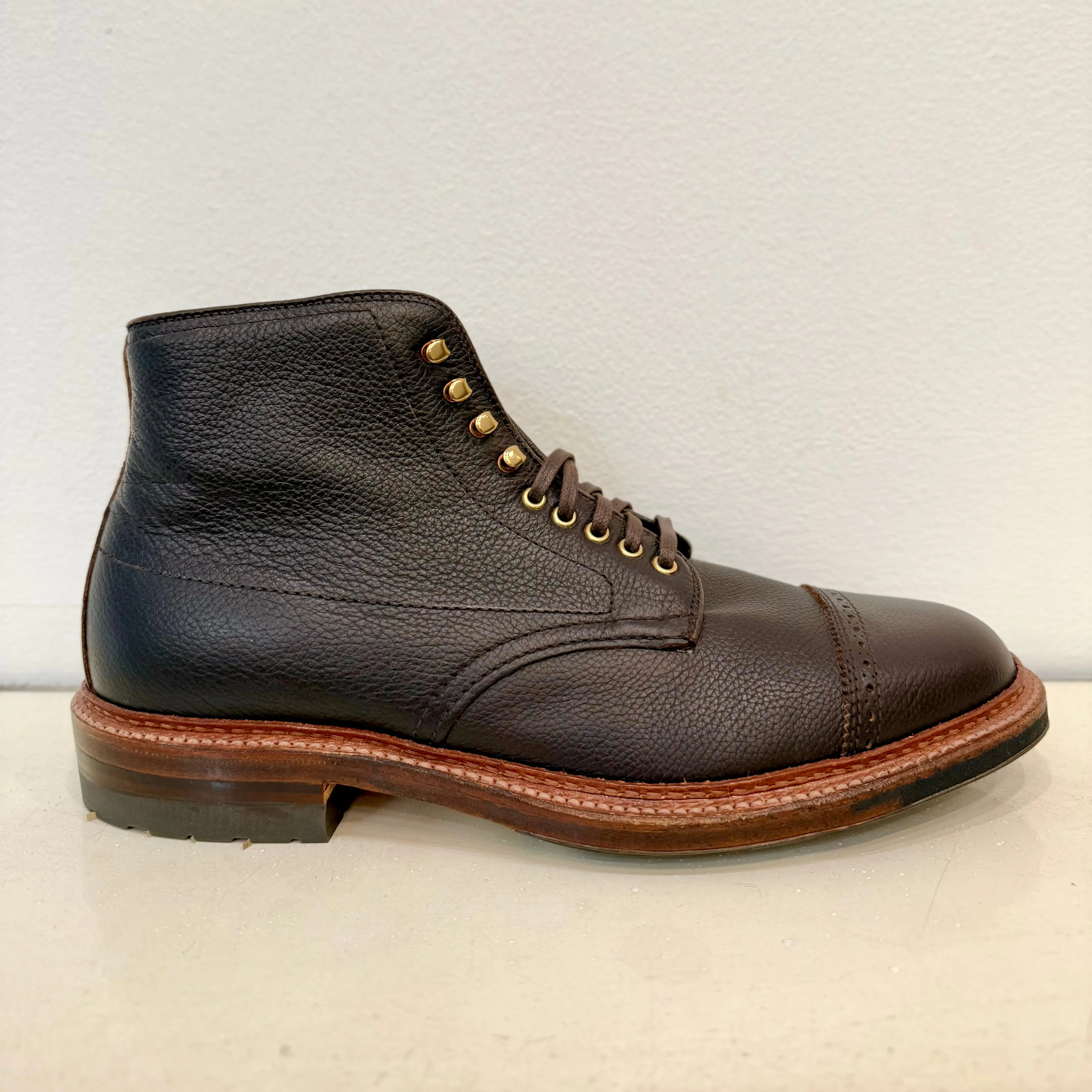 Long Travel Freelancer D9819HC - Jumper Boot in Regina Brown Grain
