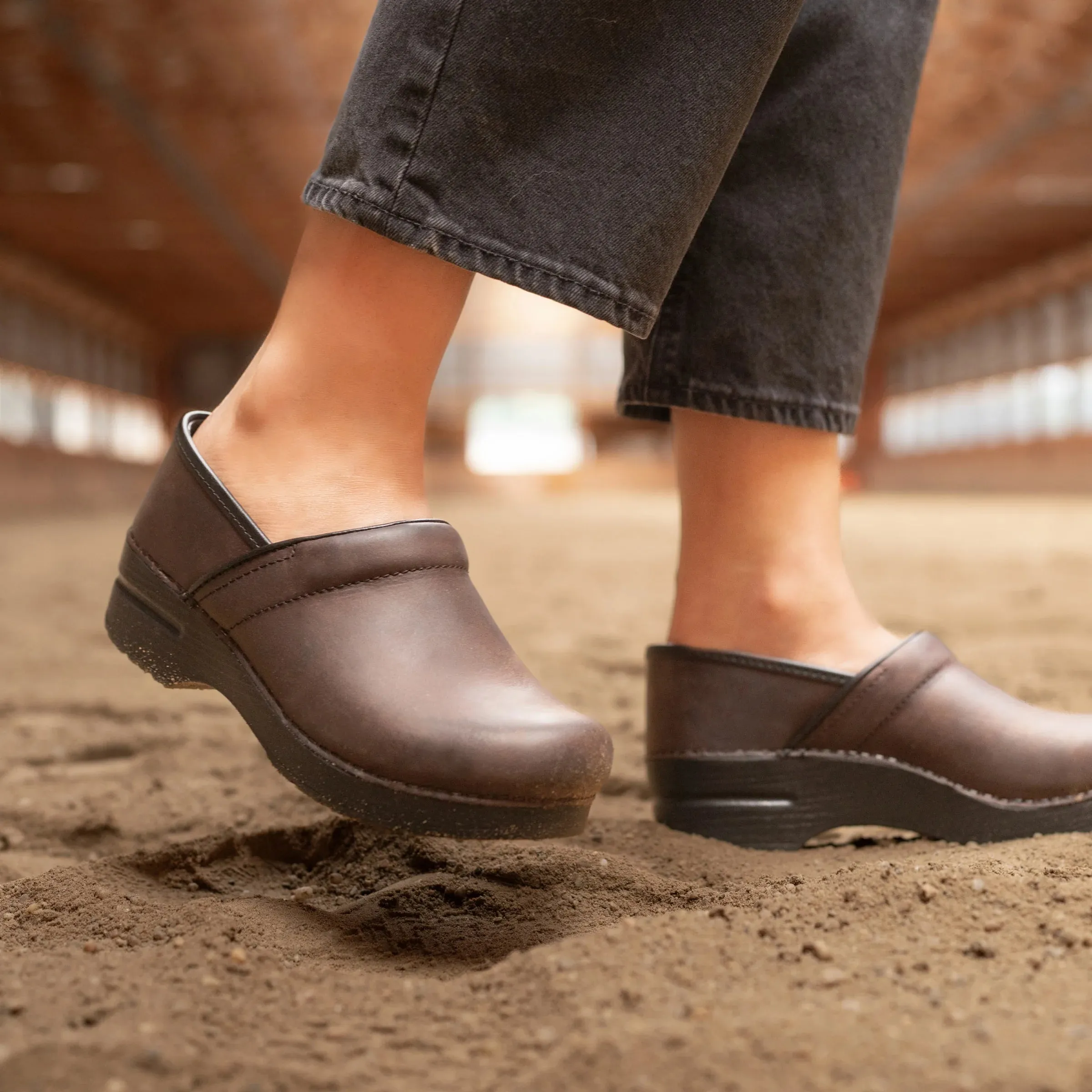 DANSKO PROFESSIONAL - ANTIQUE BROWN Unbeatable fit