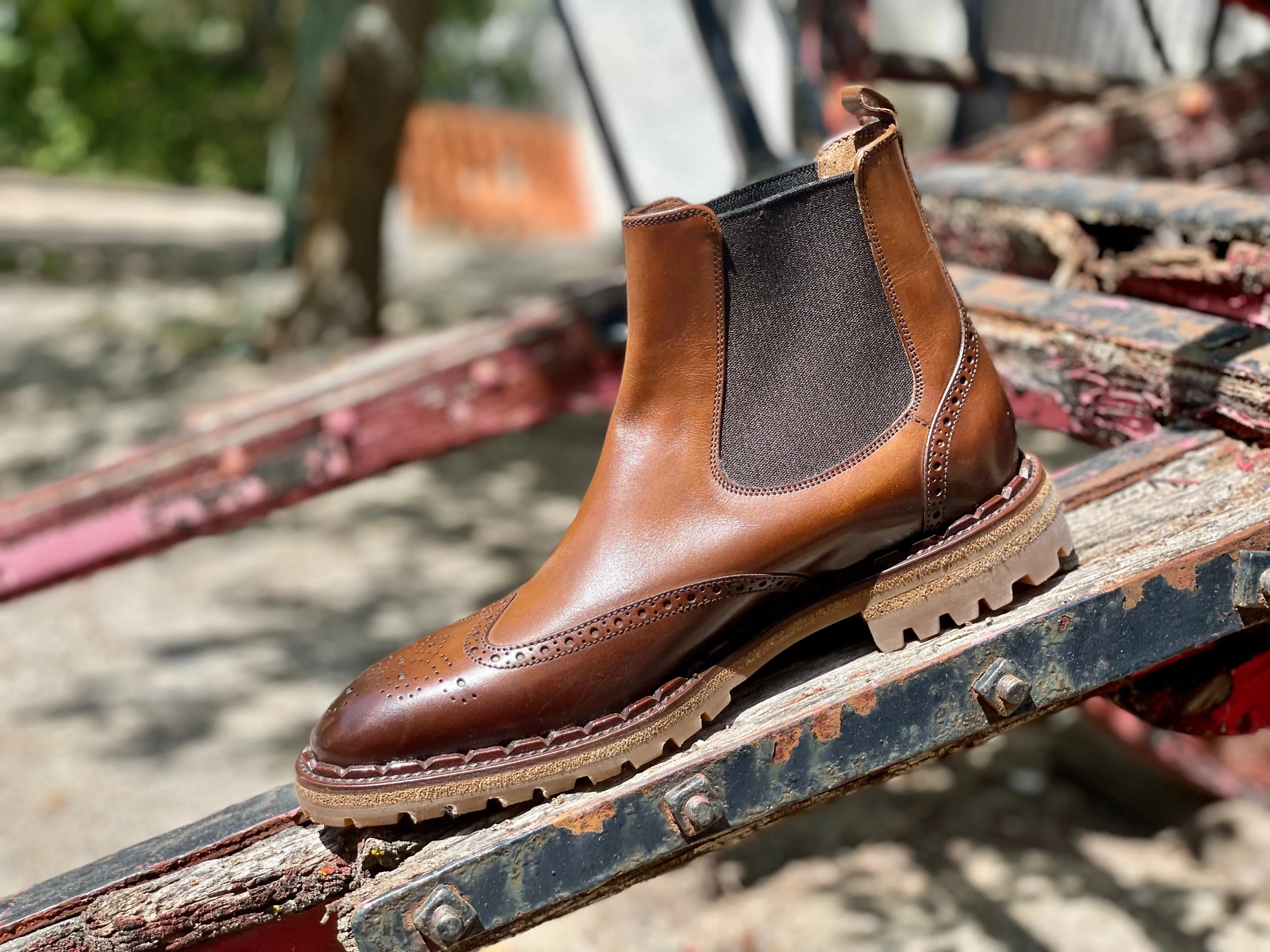 Distinct Appeal COLONIAL CHELSEA BOOT
