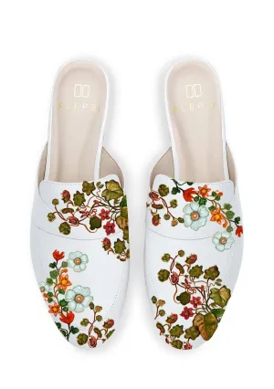 Dreamscape White Mule Summer Slide