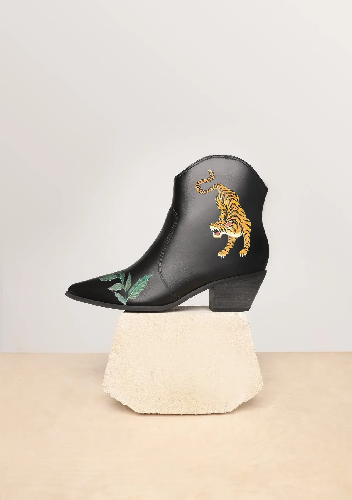 Dry Comfort Jungle Tiger Black Cowboy Boot