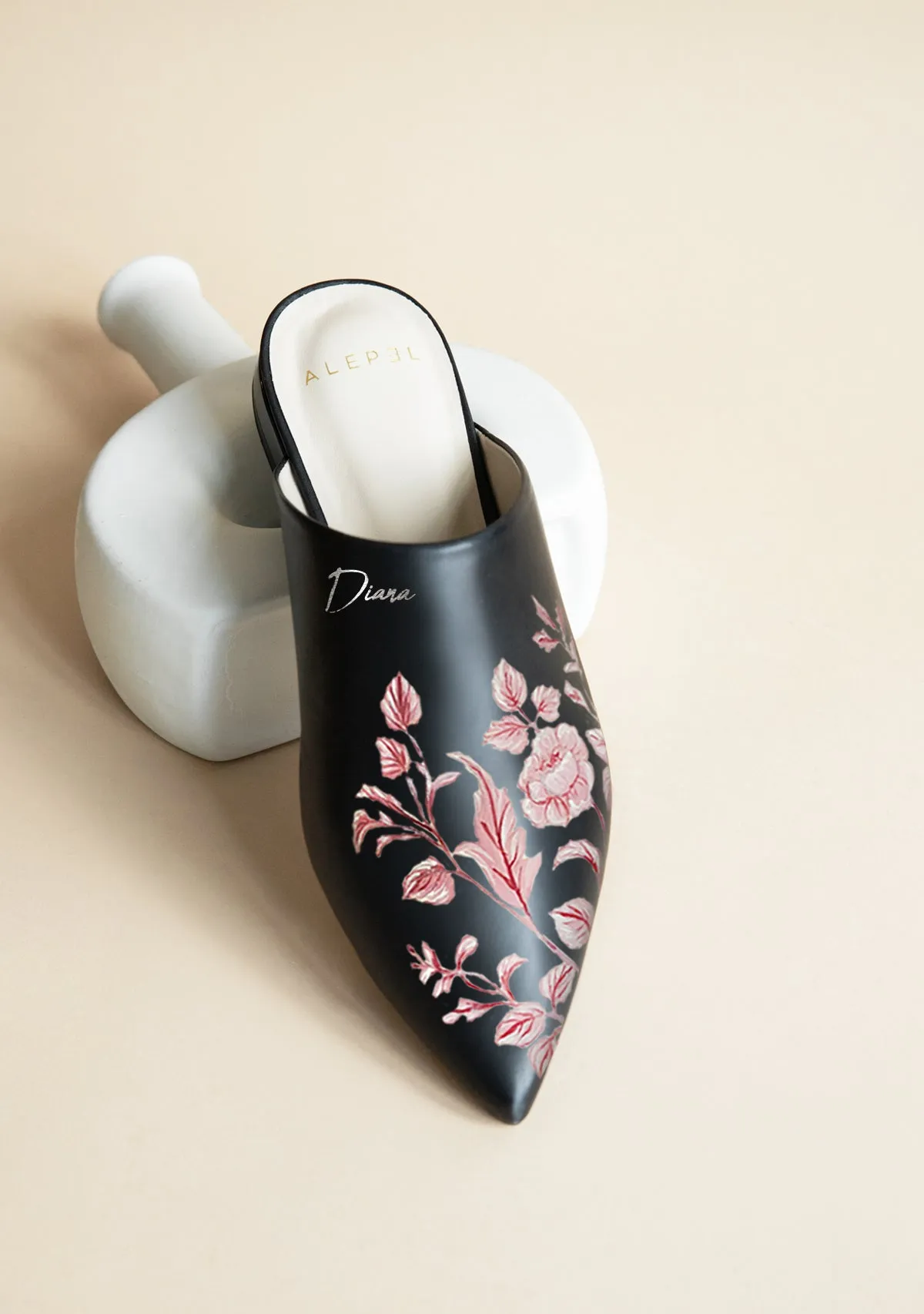Dual-Layer Eden Garden Black Pointe