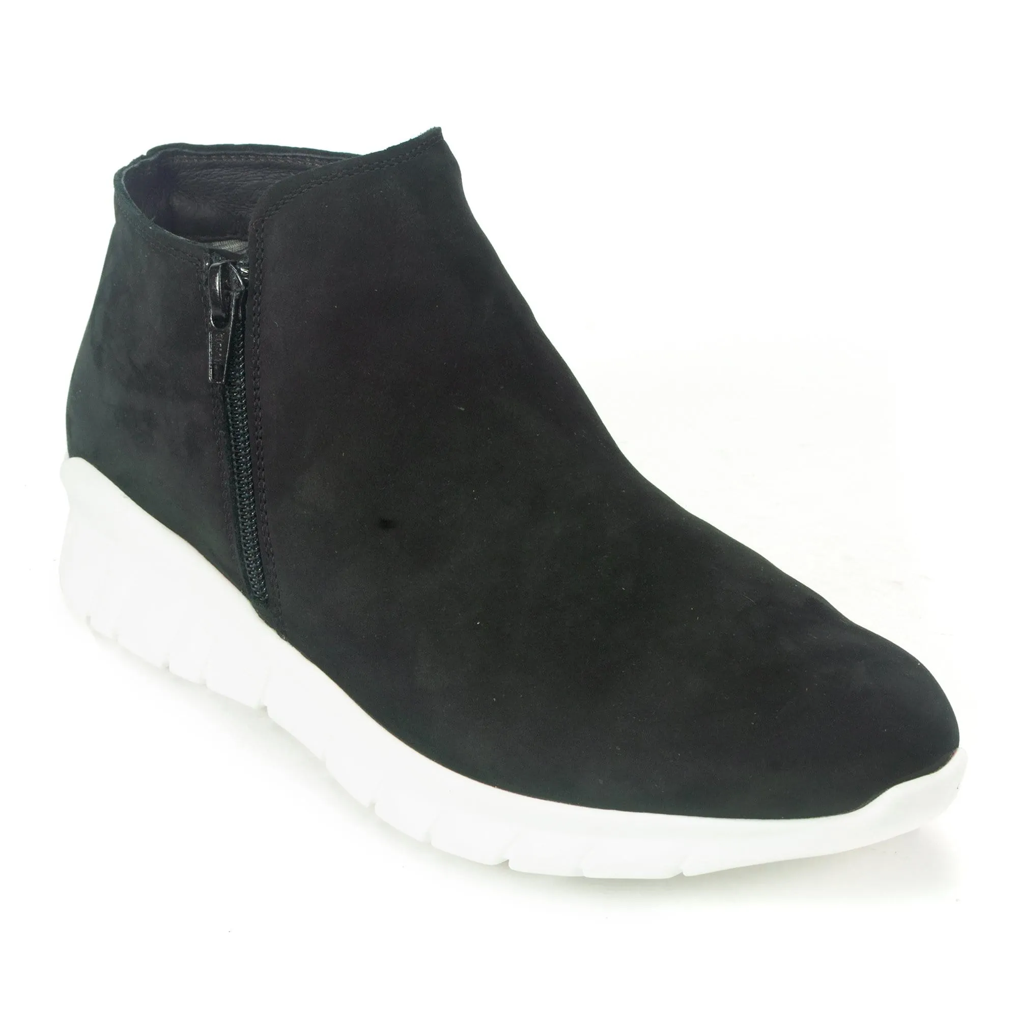 Naot Zodiac Athleisure Sneaker (18016) Womens Shoes Black