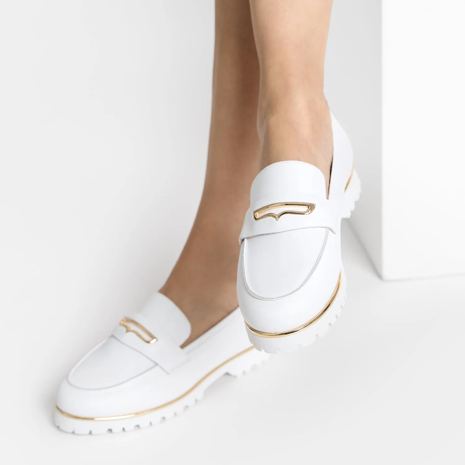 Elegant Step Flex Dallas Loafer | White Leather