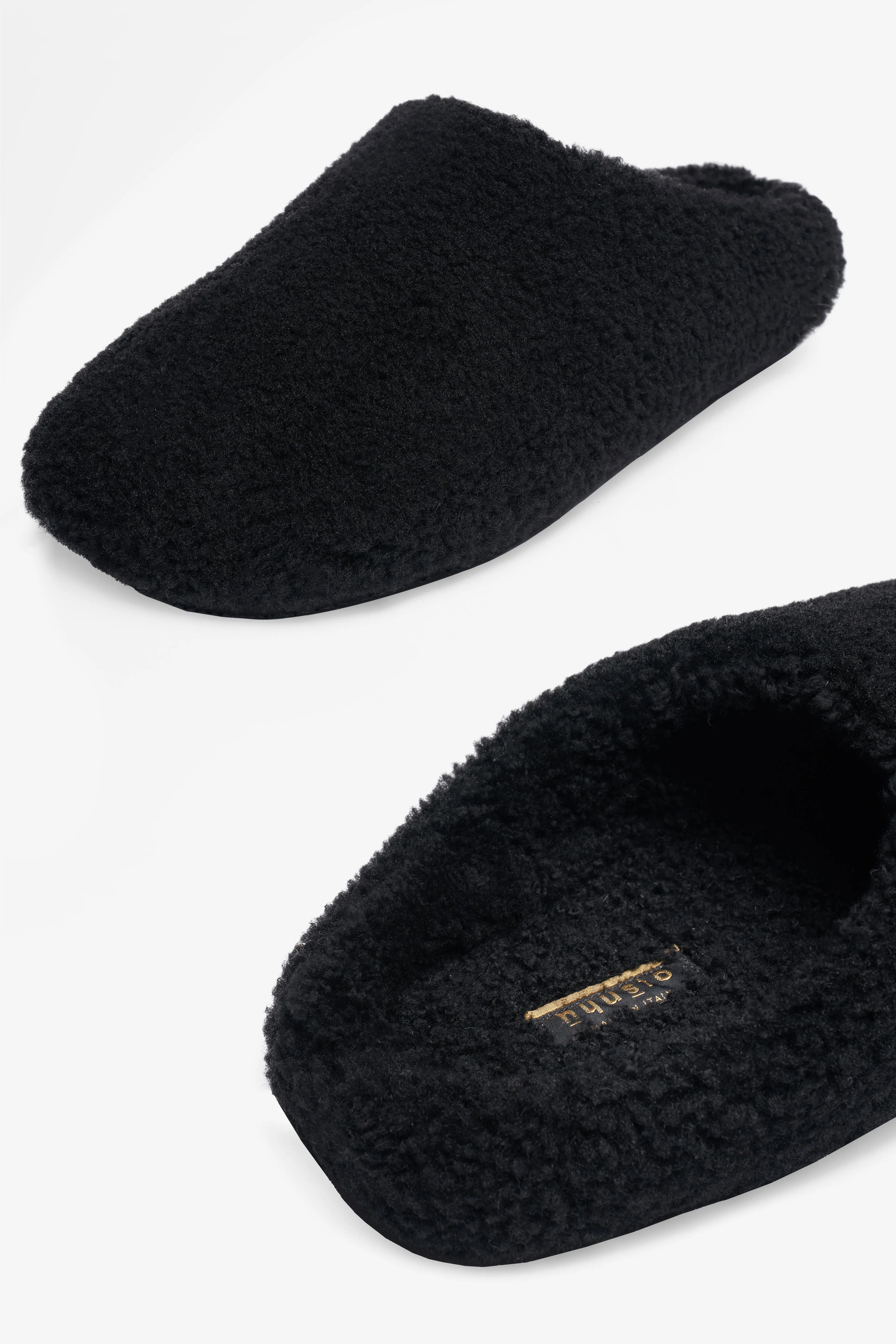 Ergonomic Midsole Teddy Black Shearling