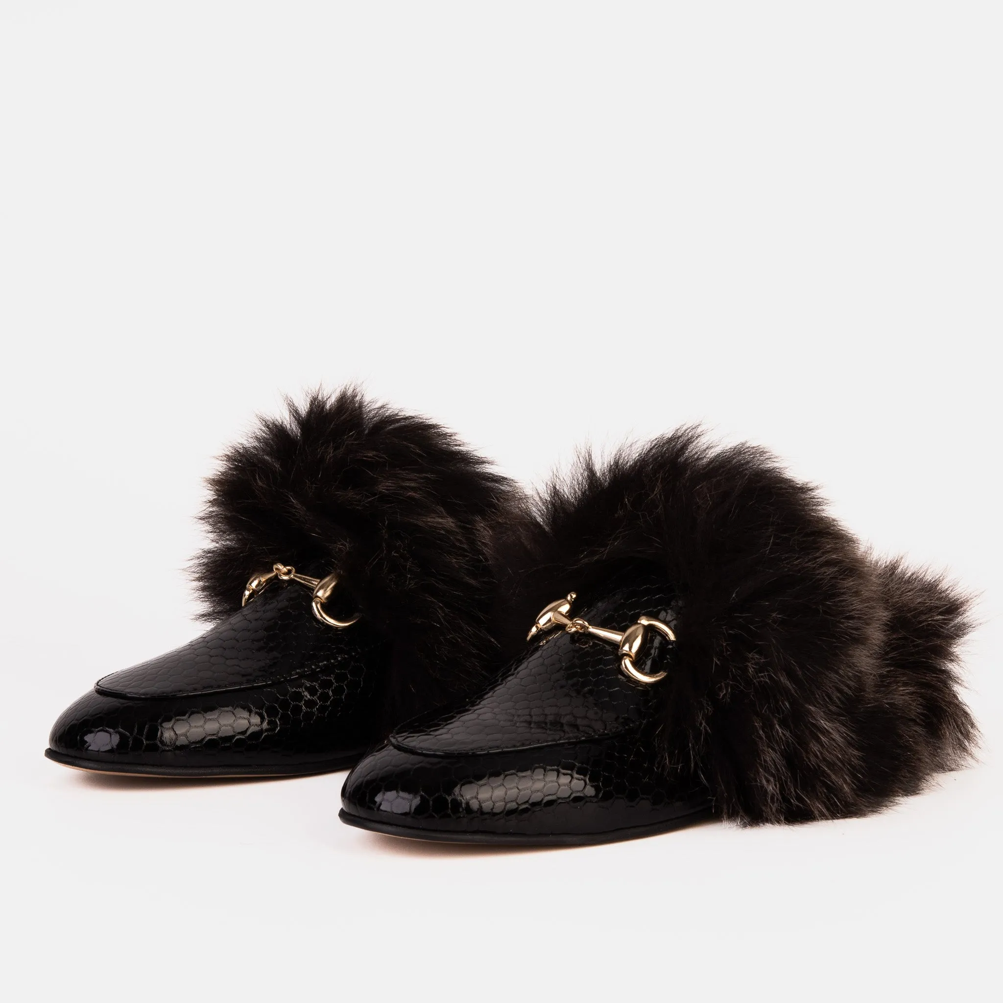 Everyday Essential The Izmir Black Patent Leather Natural Fur Women Slipper