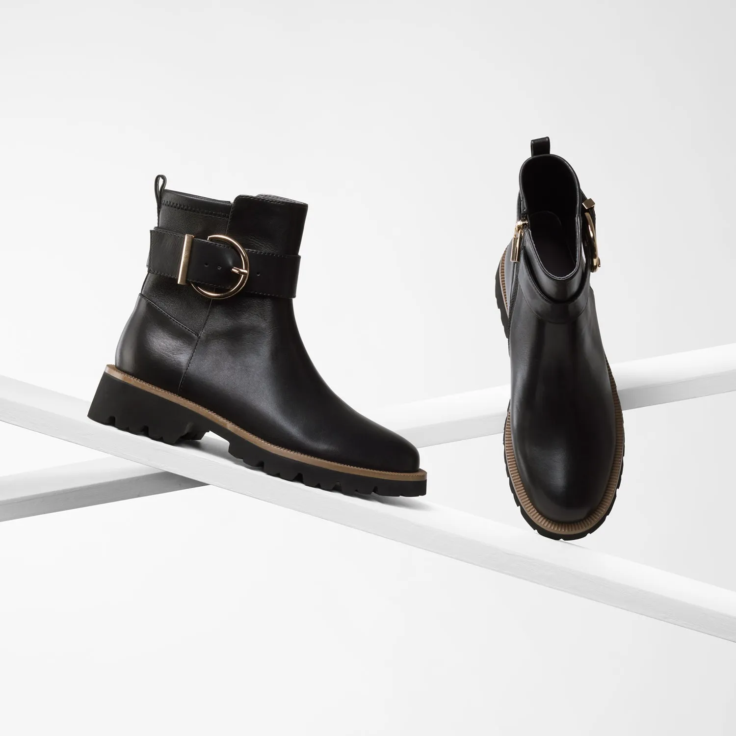 Everyday Protection Jaxon Ankle Boot | Black leather