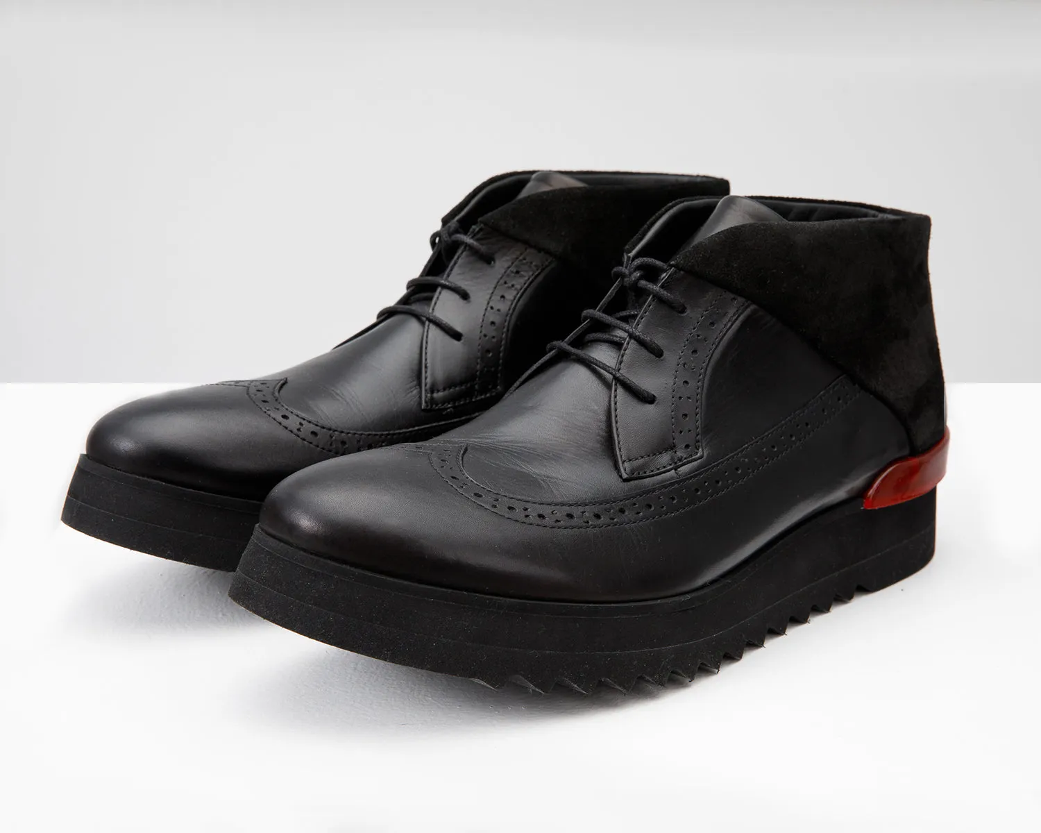 Firm-Core The Kagan Black Wingtip Chukka Men Sneaker Boot