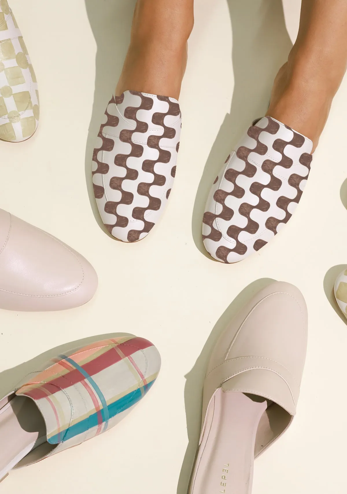 Flexible Cushion Foam Warm Retro White Mule