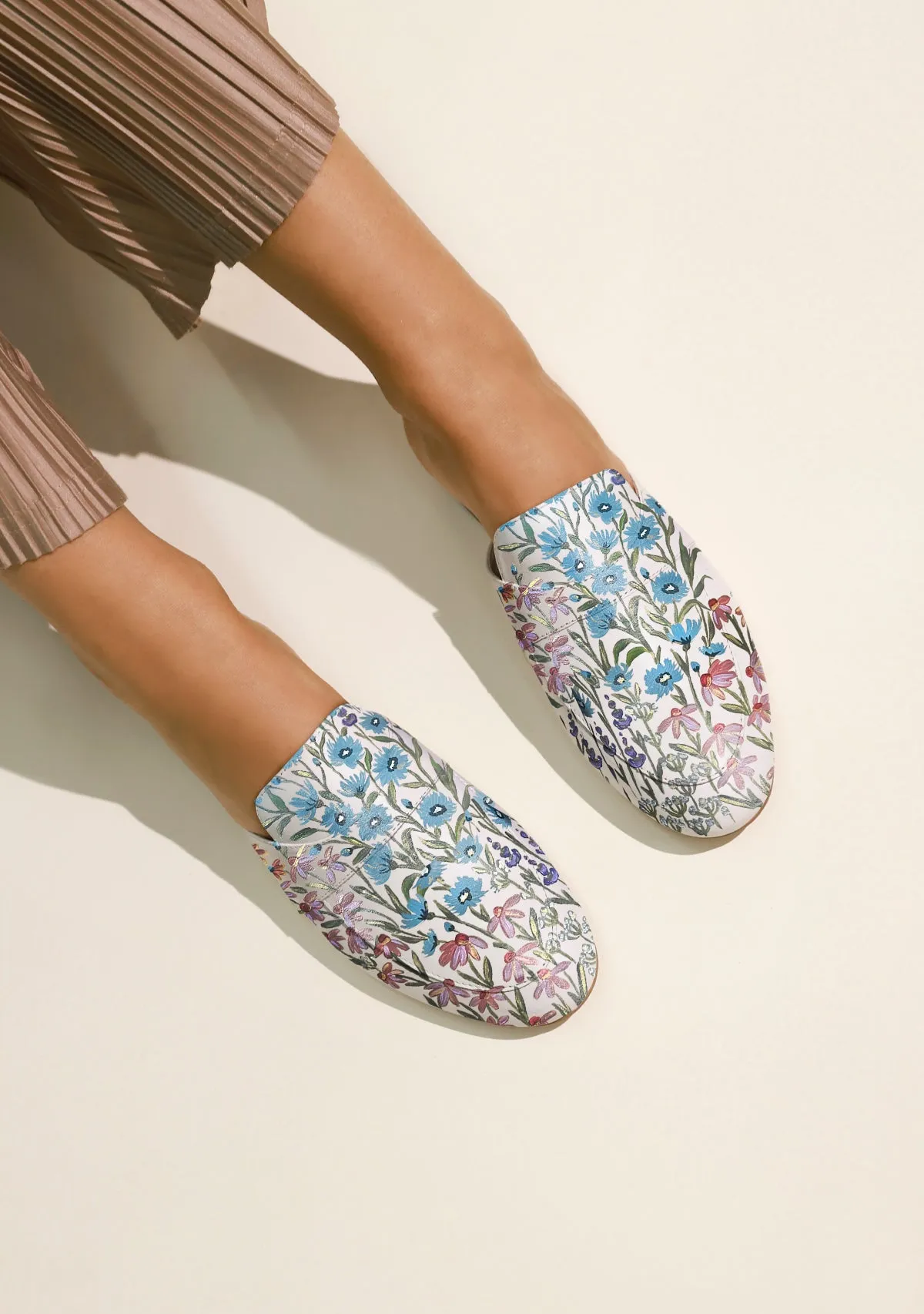 Floral Print White Mule Cotton Blend